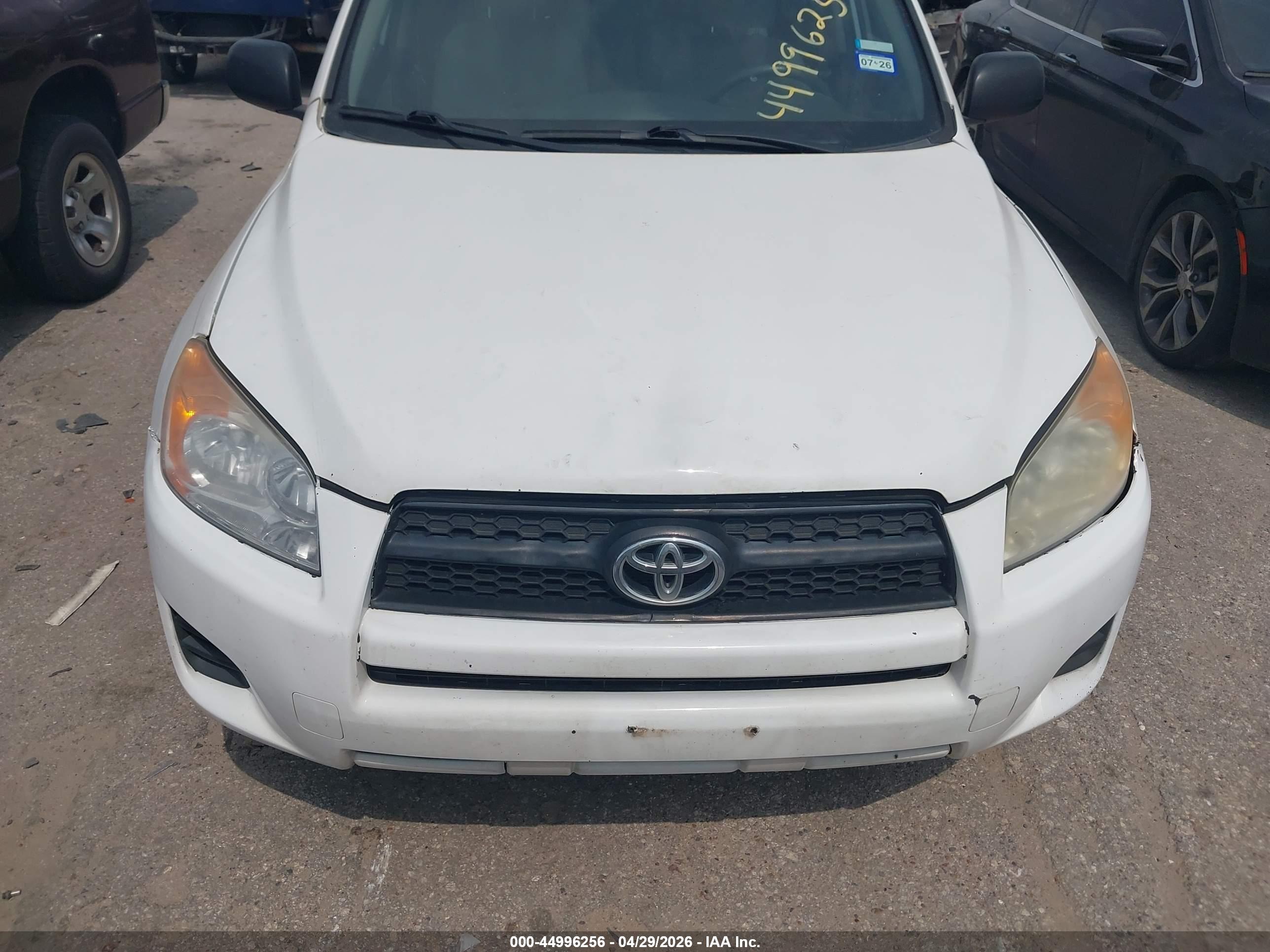 TOYOTA RAV4 image 6