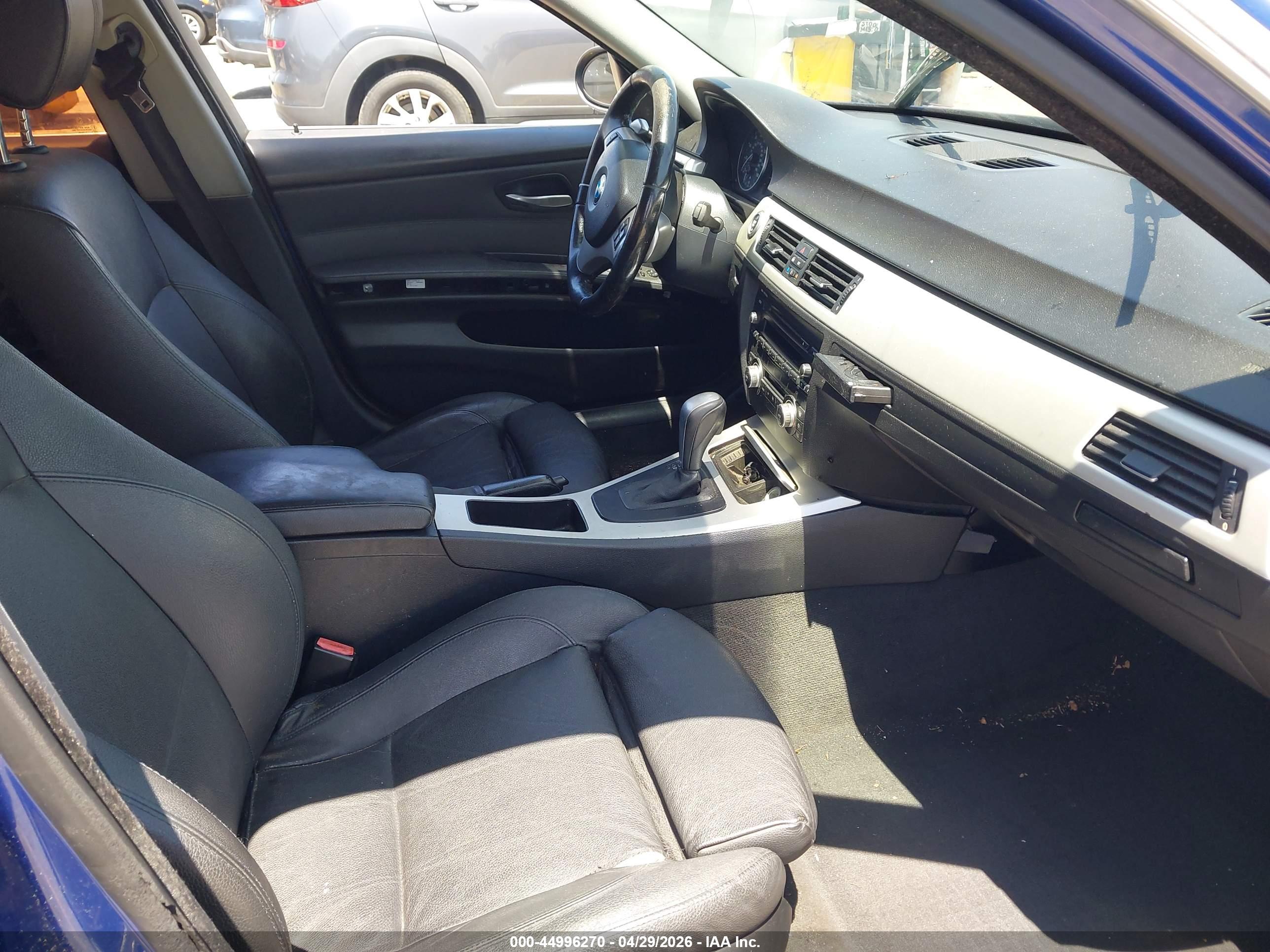 BMW 335I image 5