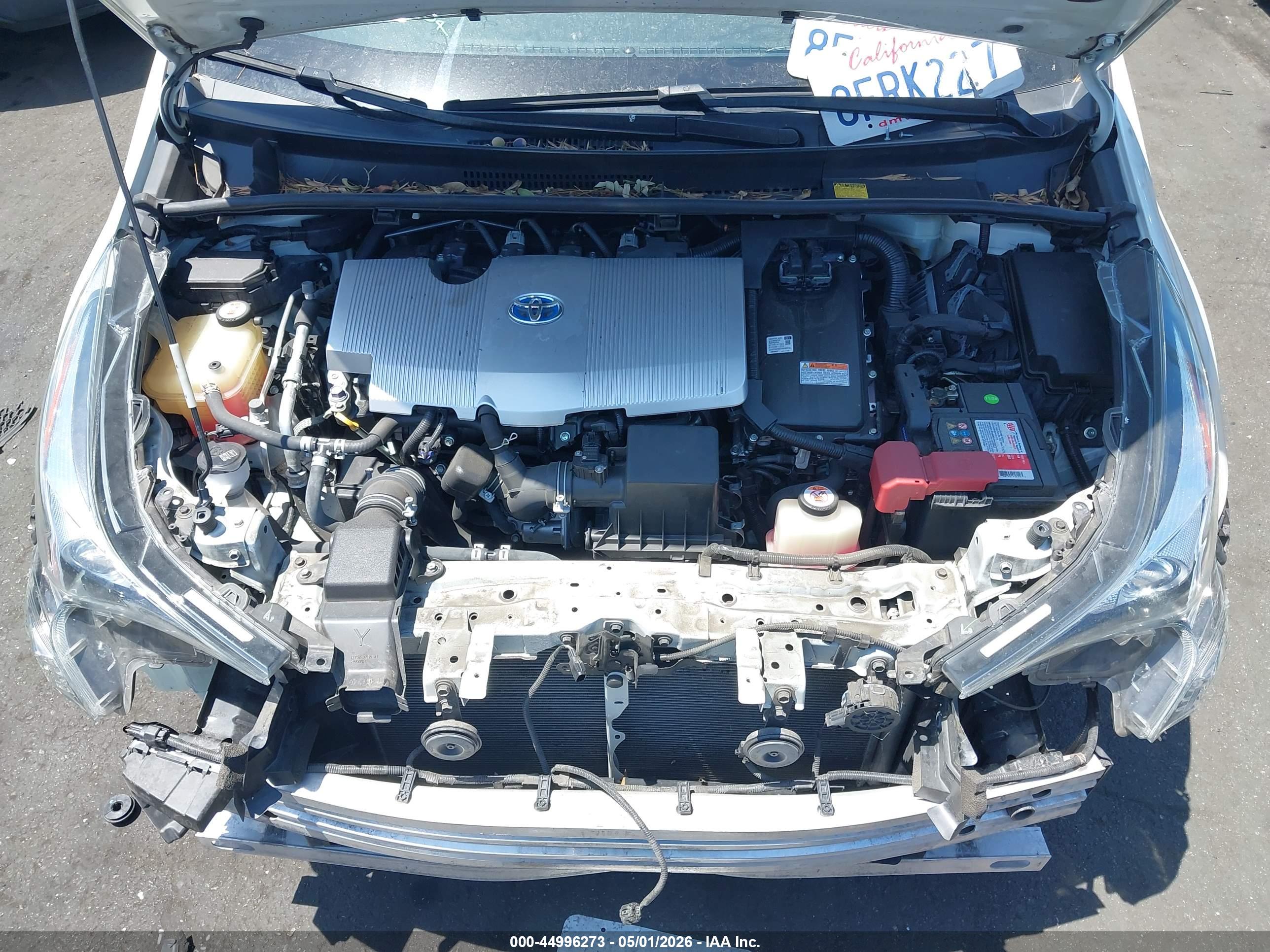 TOYOTA PRIUS image 10