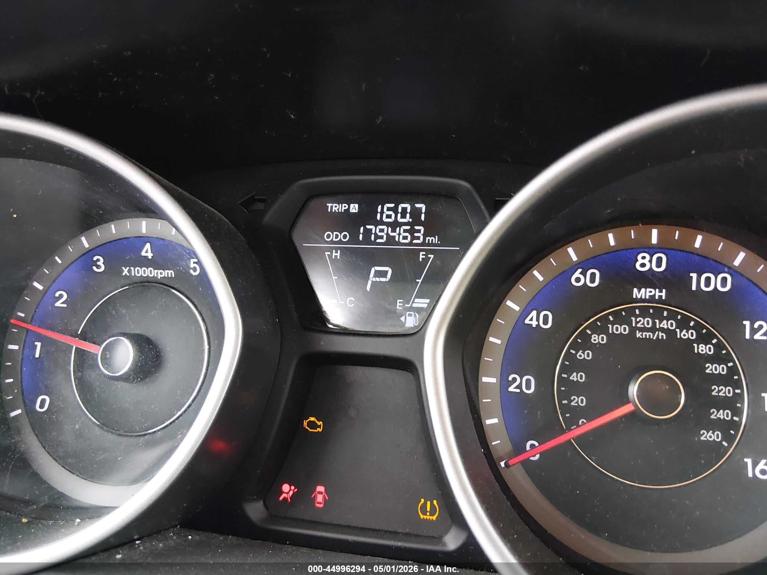 HYUNDAI ELANTRA image 7