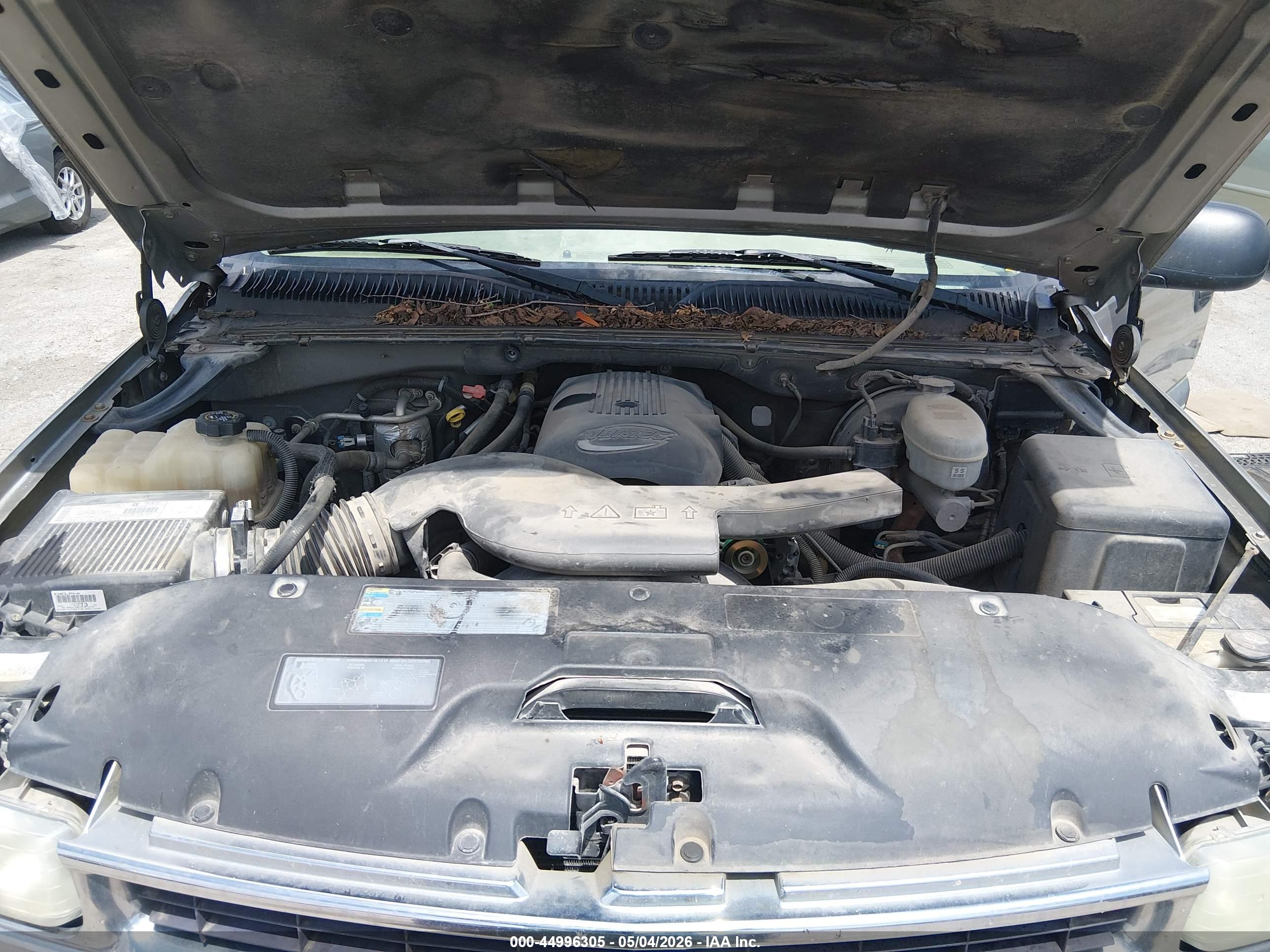 CHEVROLET TAHOE image 10