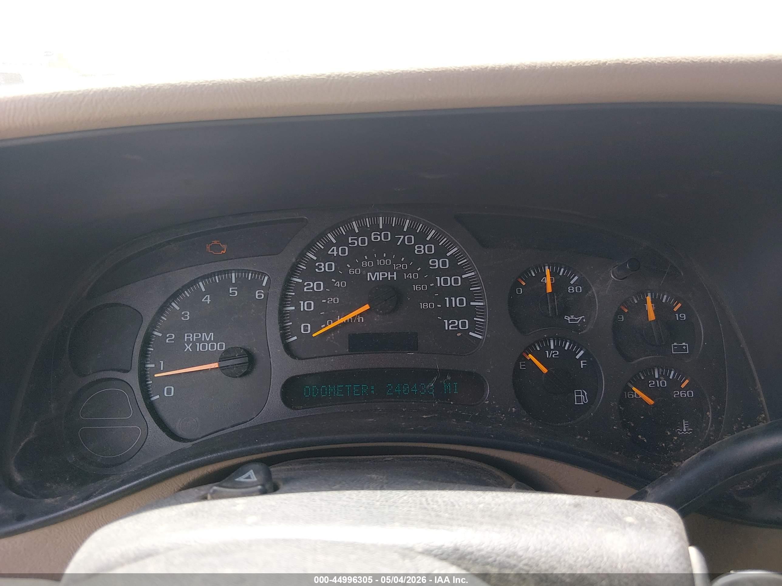 CHEVROLET TAHOE image 7