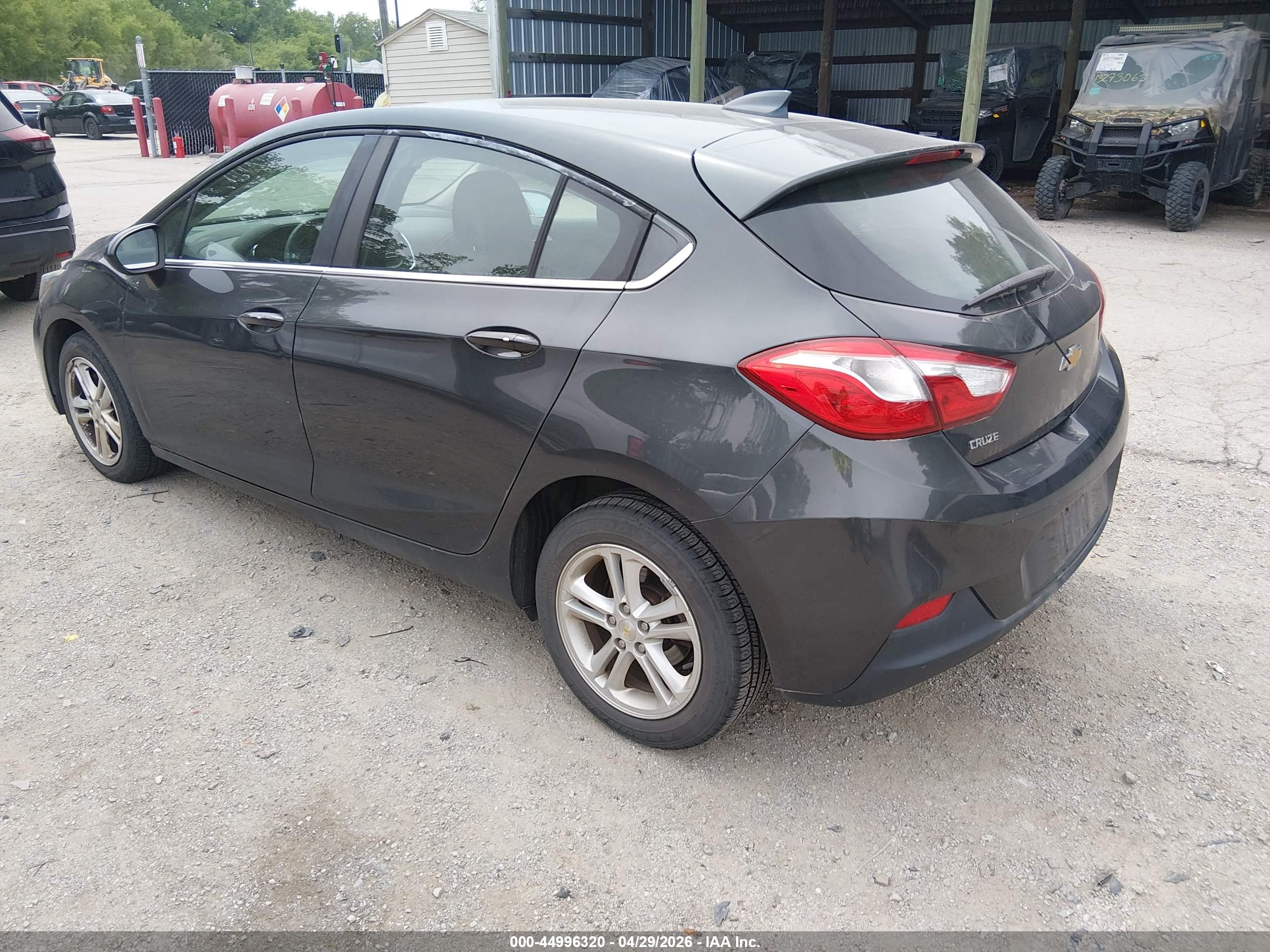 CHEVROLET CRUZE image 3