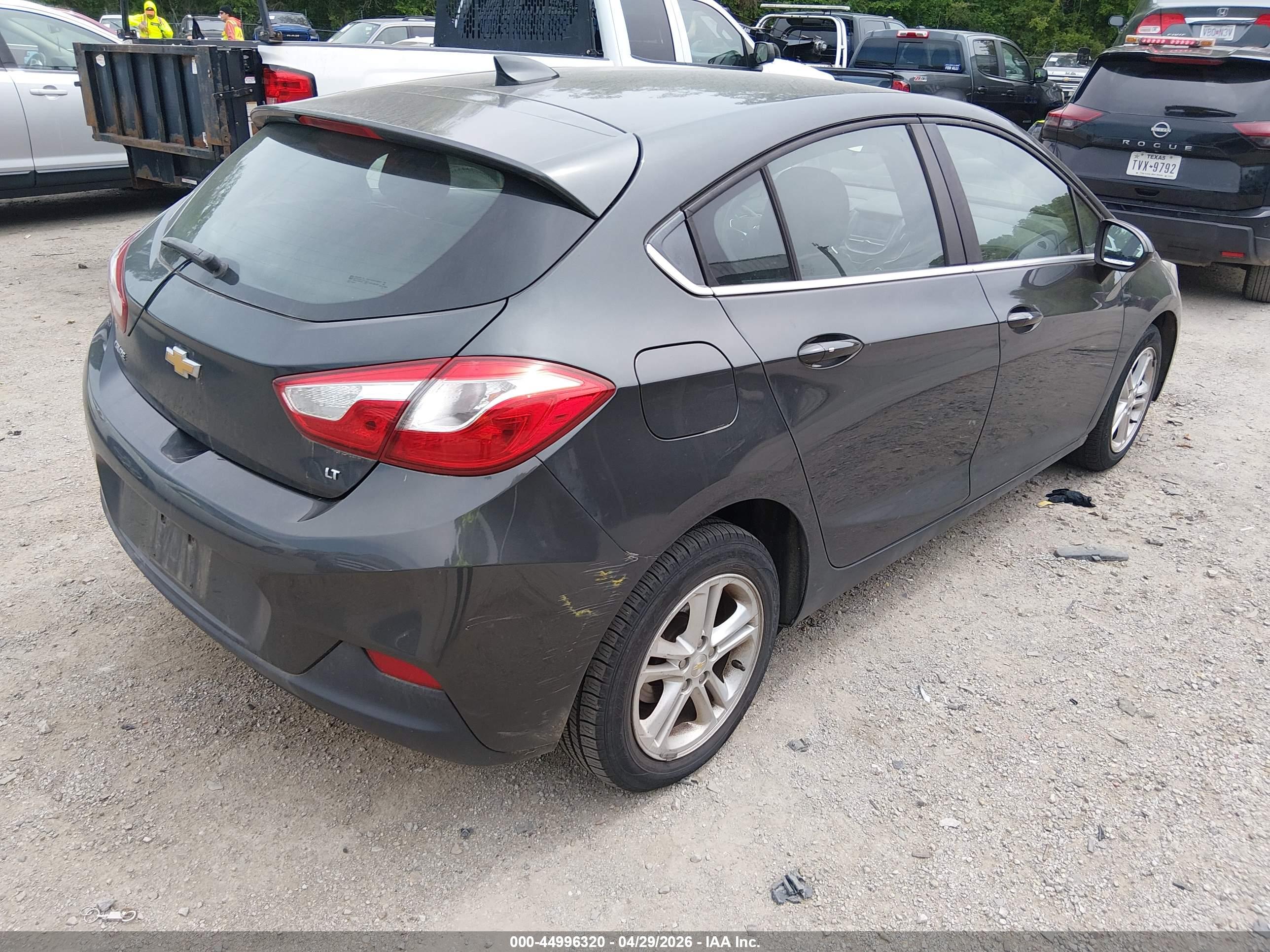 CHEVROLET CRUZE image 4