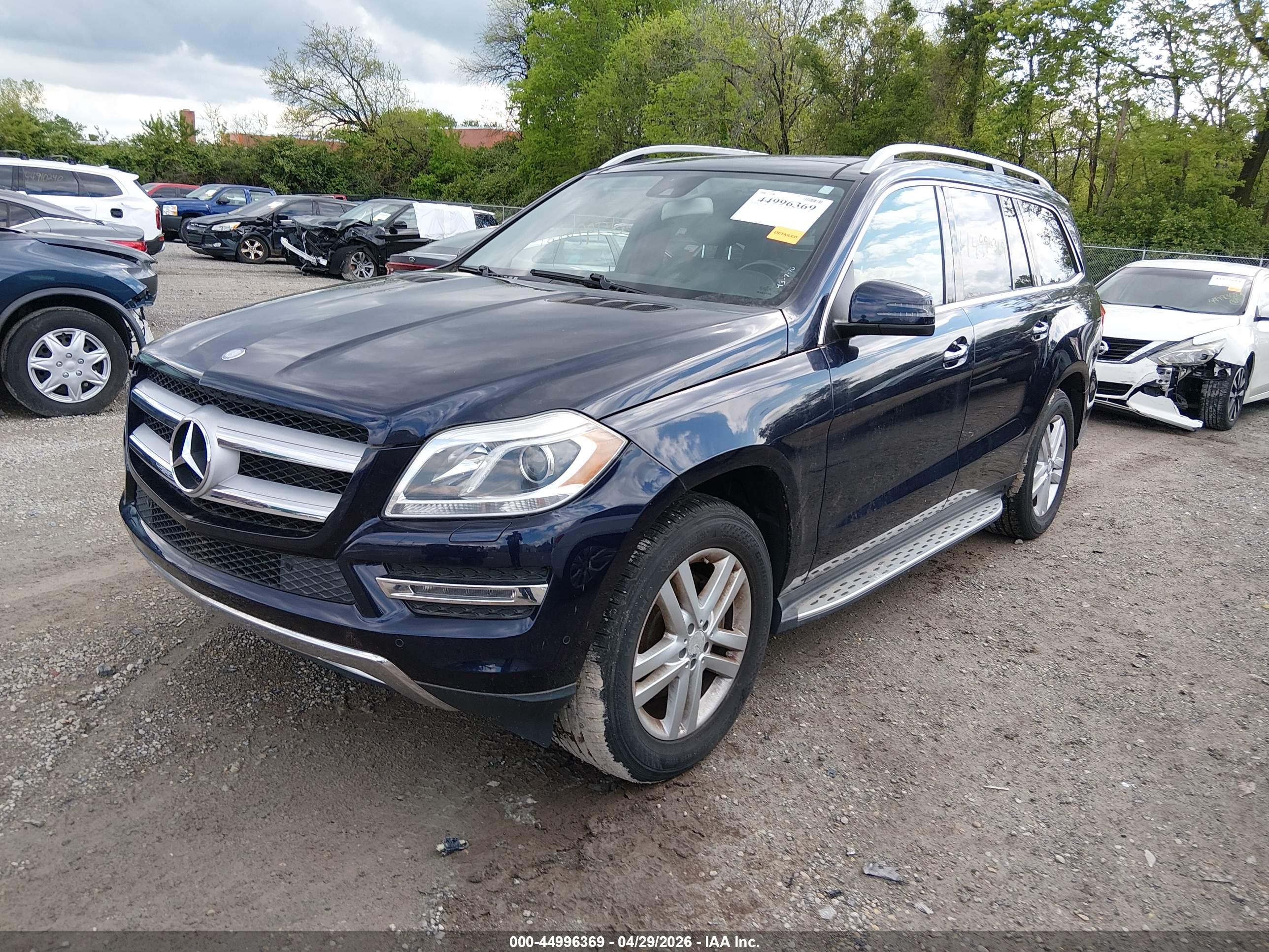 MERCEDES-BENZ GL image 2