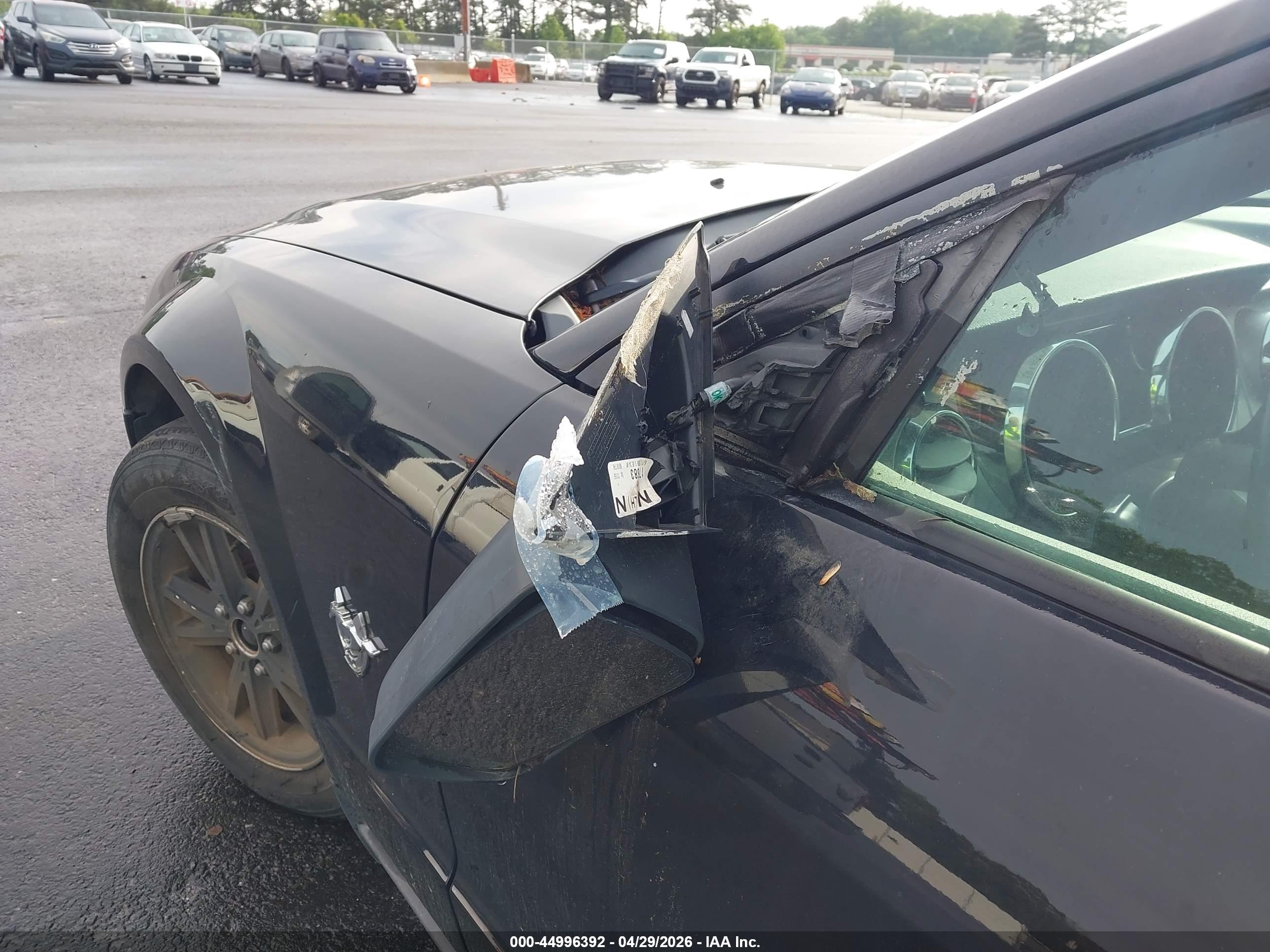 FORD MUSTANG image 6