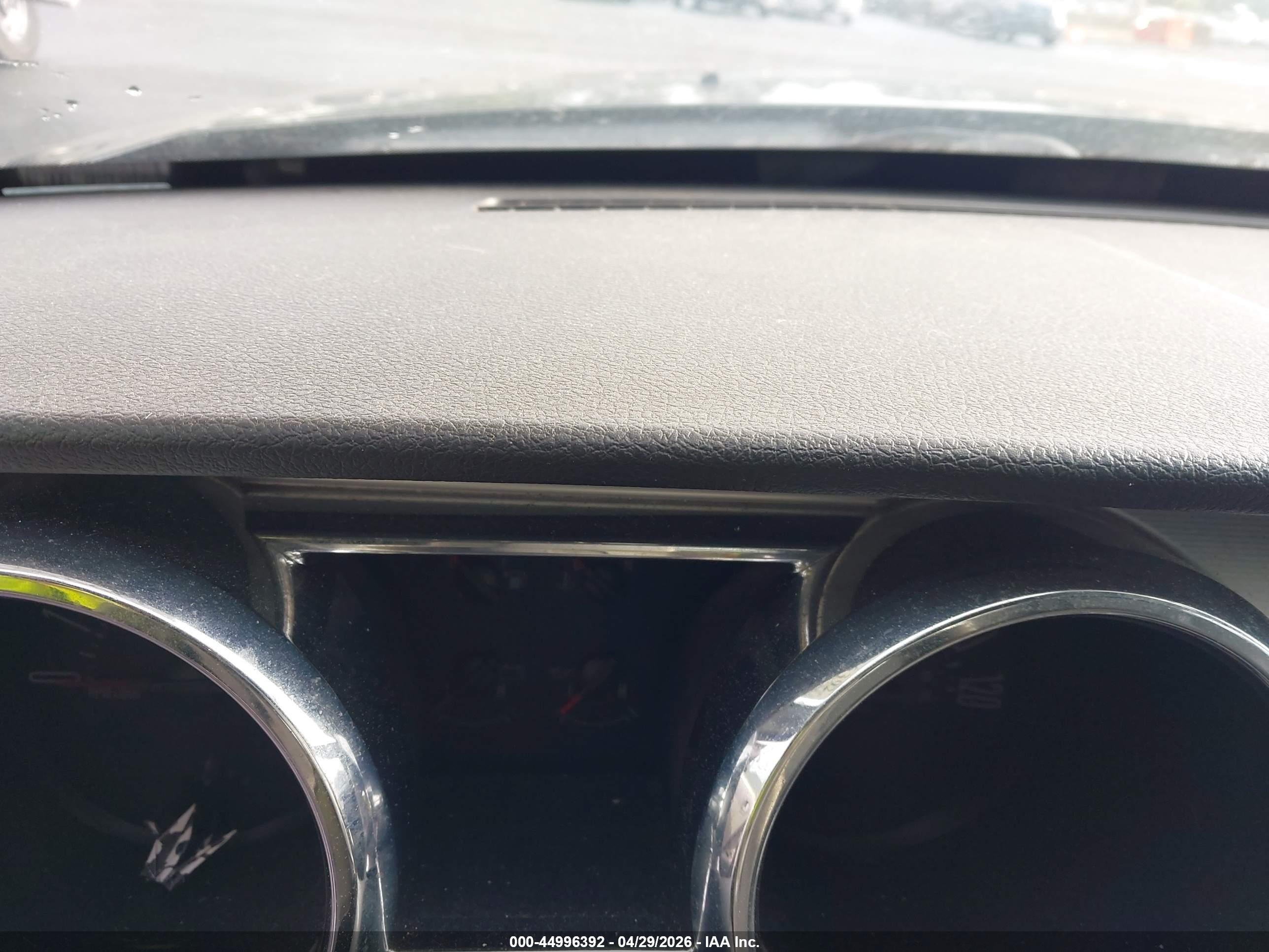FORD MUSTANG image 7