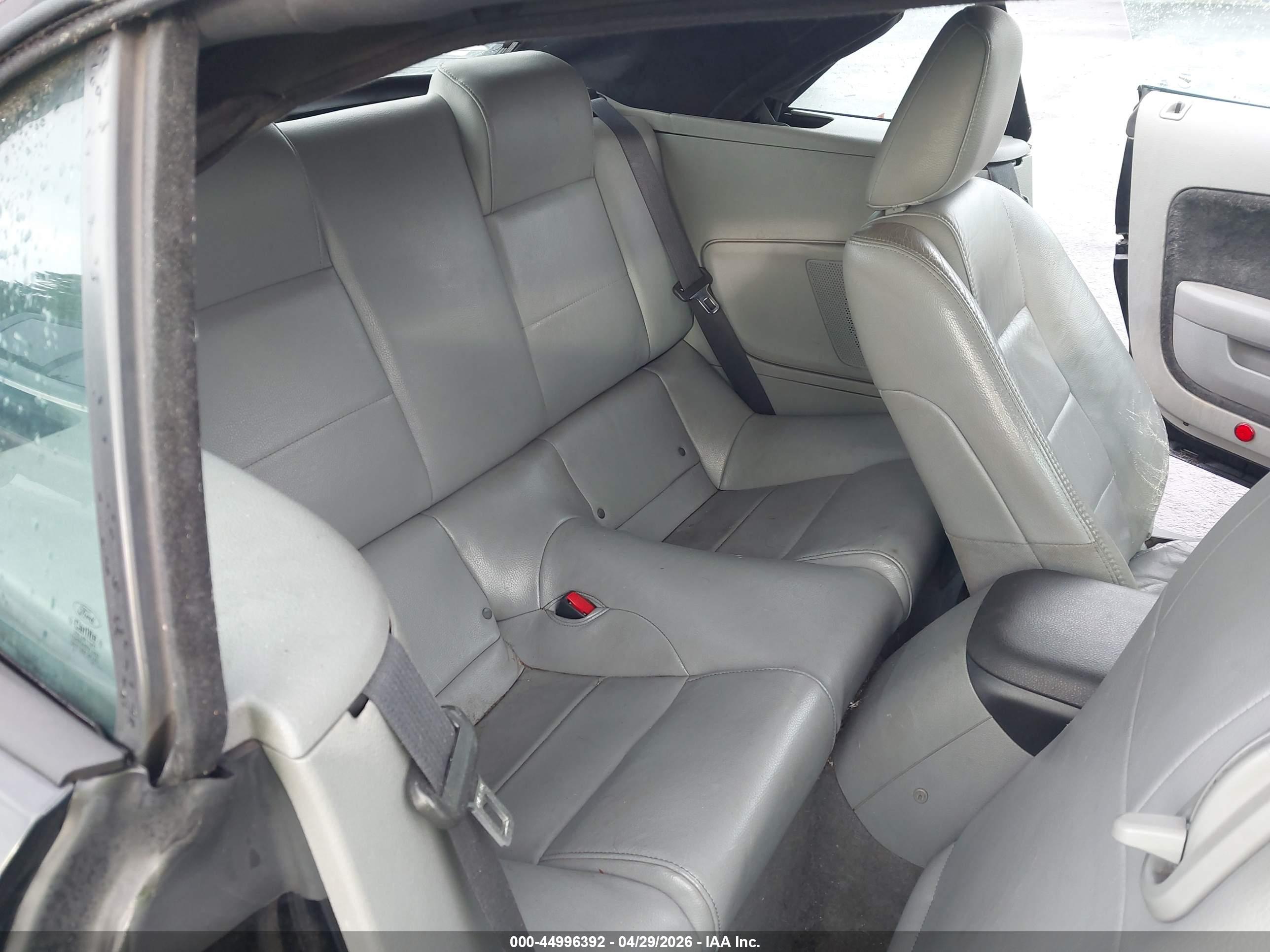 FORD MUSTANG image 8