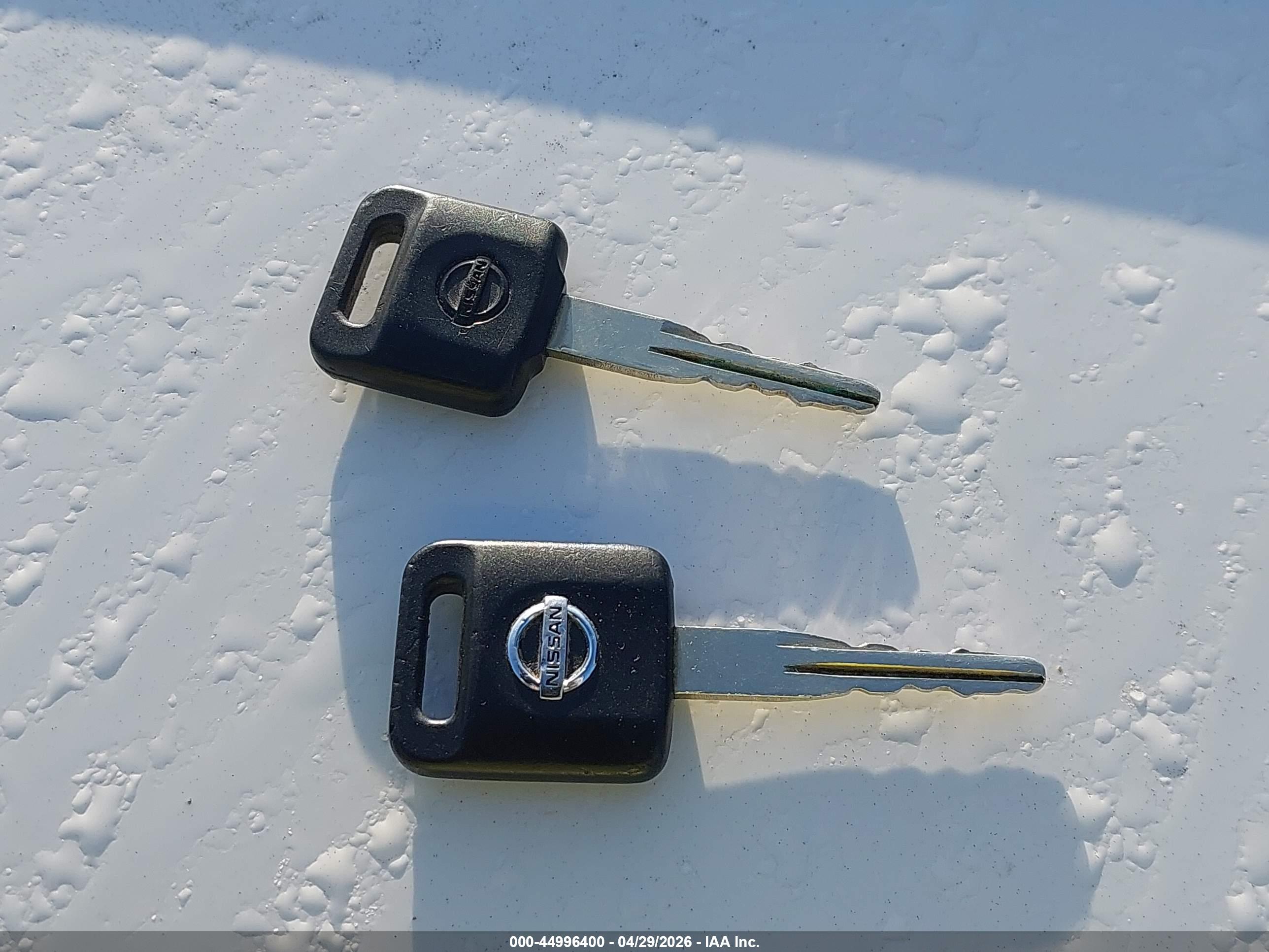 NISSAN FRONTIER image 11