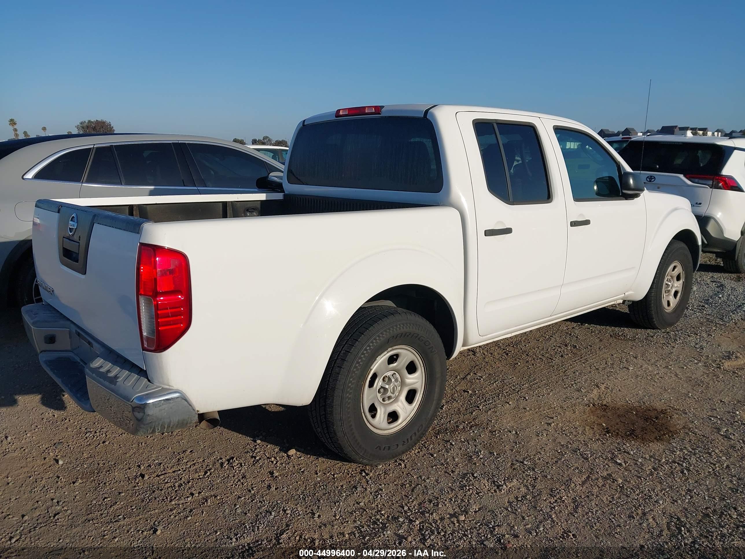 NISSAN FRONTIER image 4