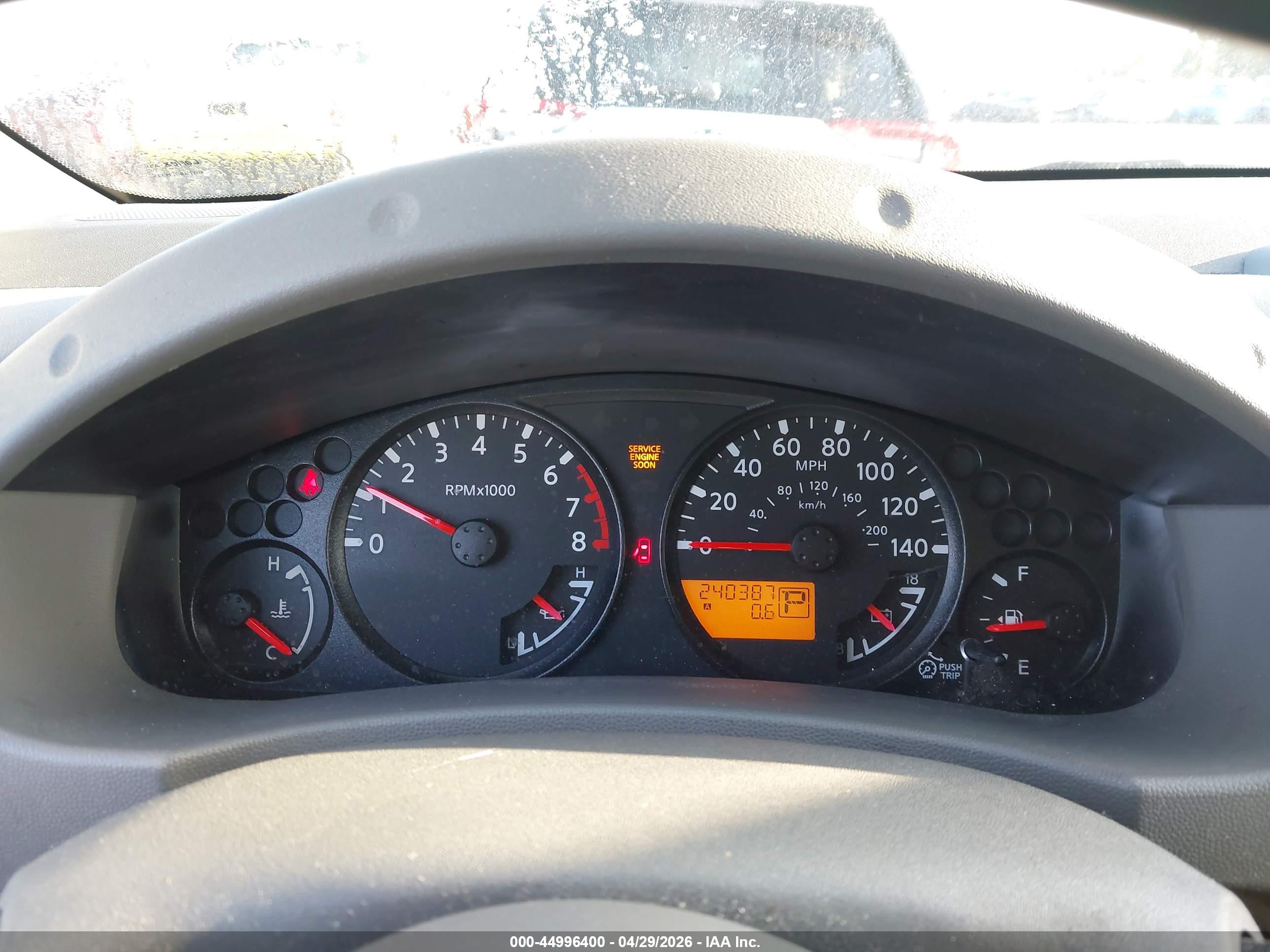 NISSAN FRONTIER image 7