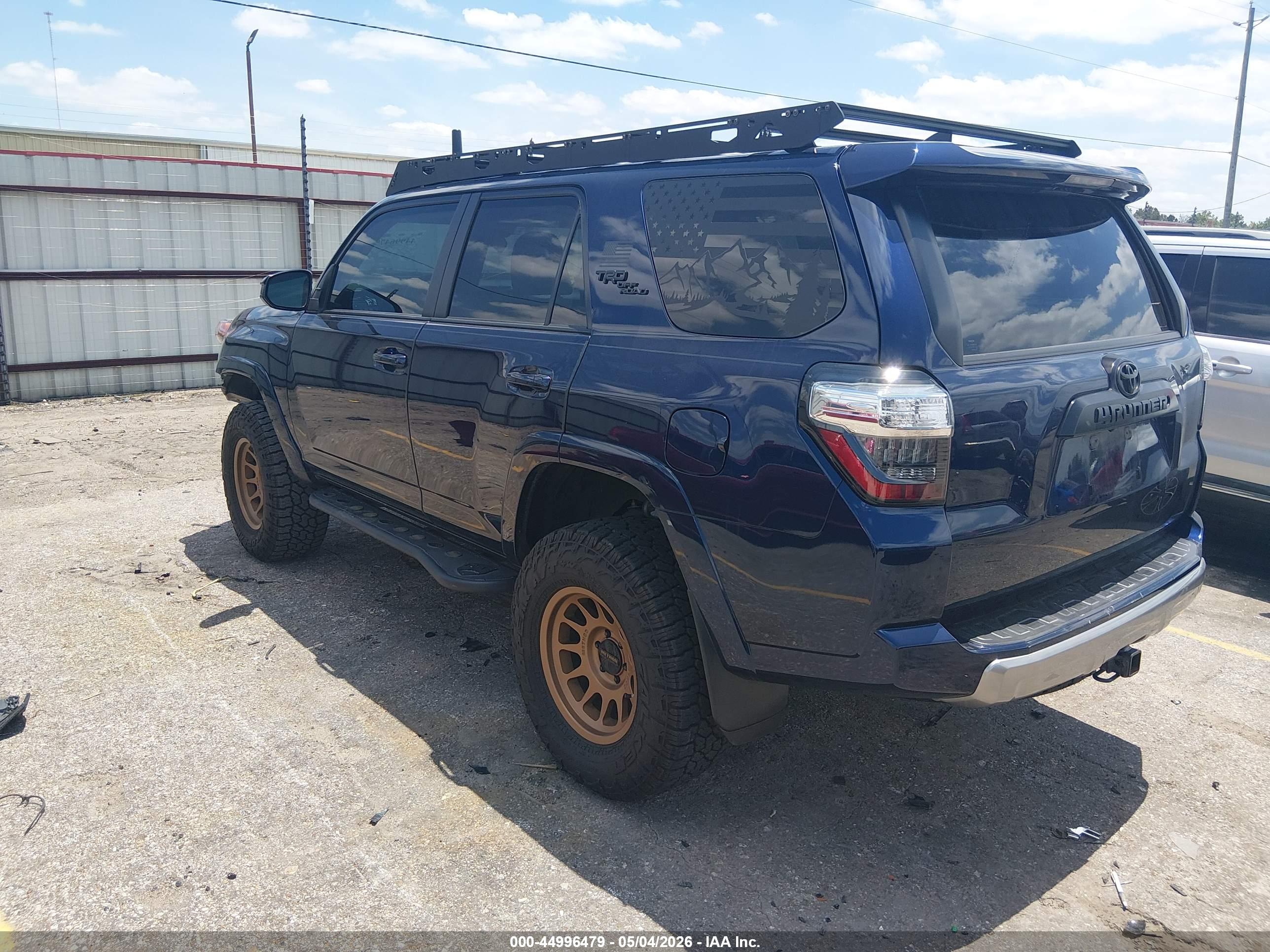 TOYOTA 4RUNNER image 3