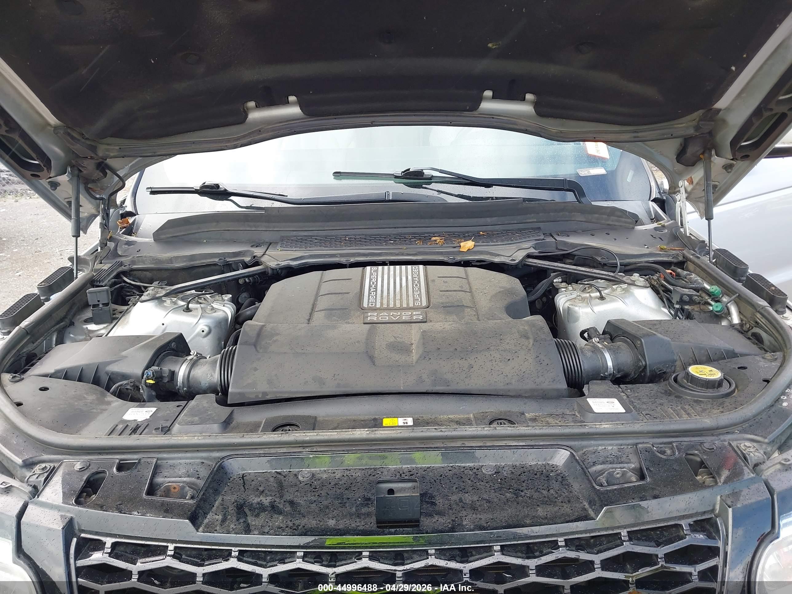 LAND ROVER image 10