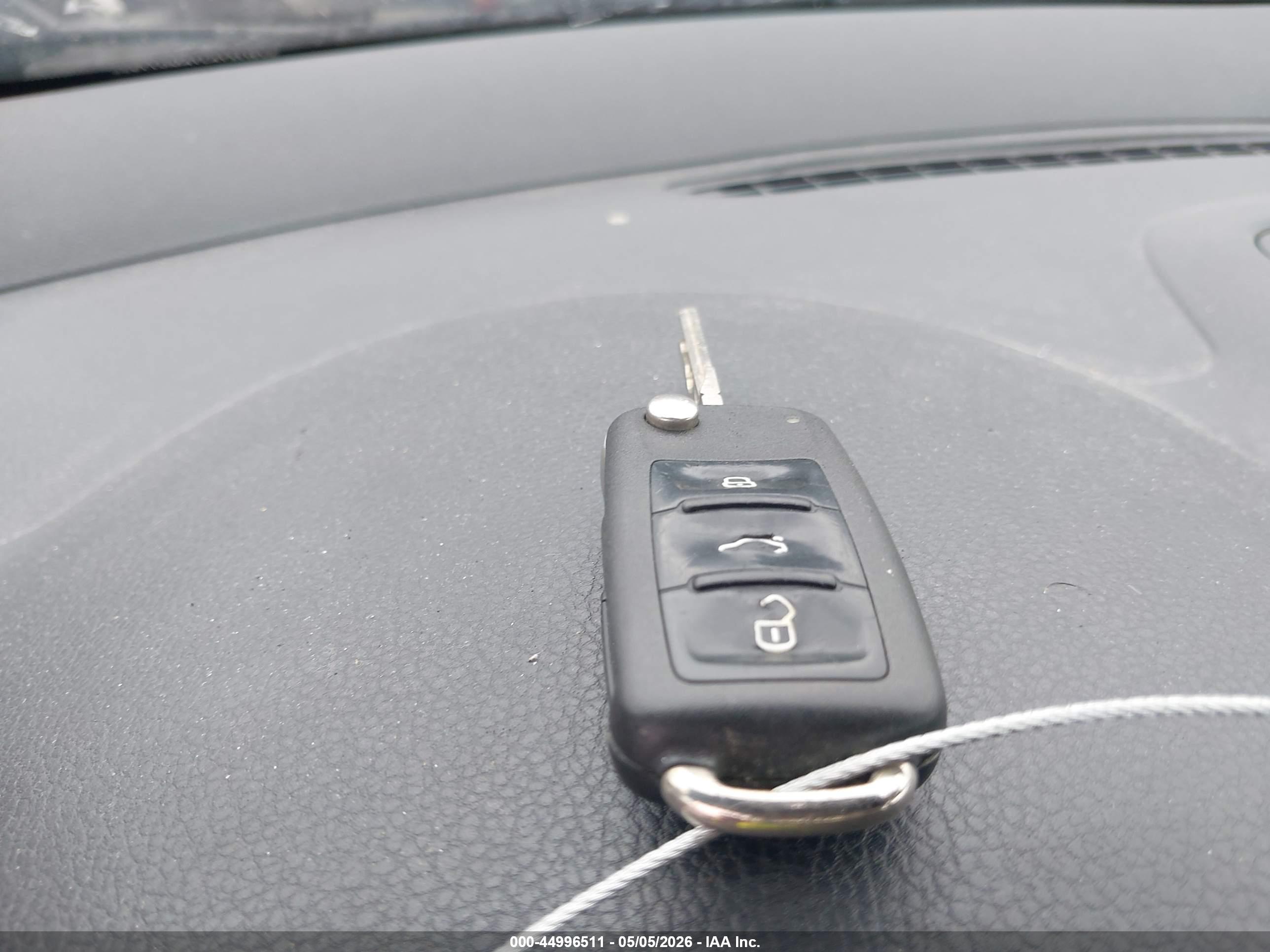 VOLKSWAGEN JETTA image 11