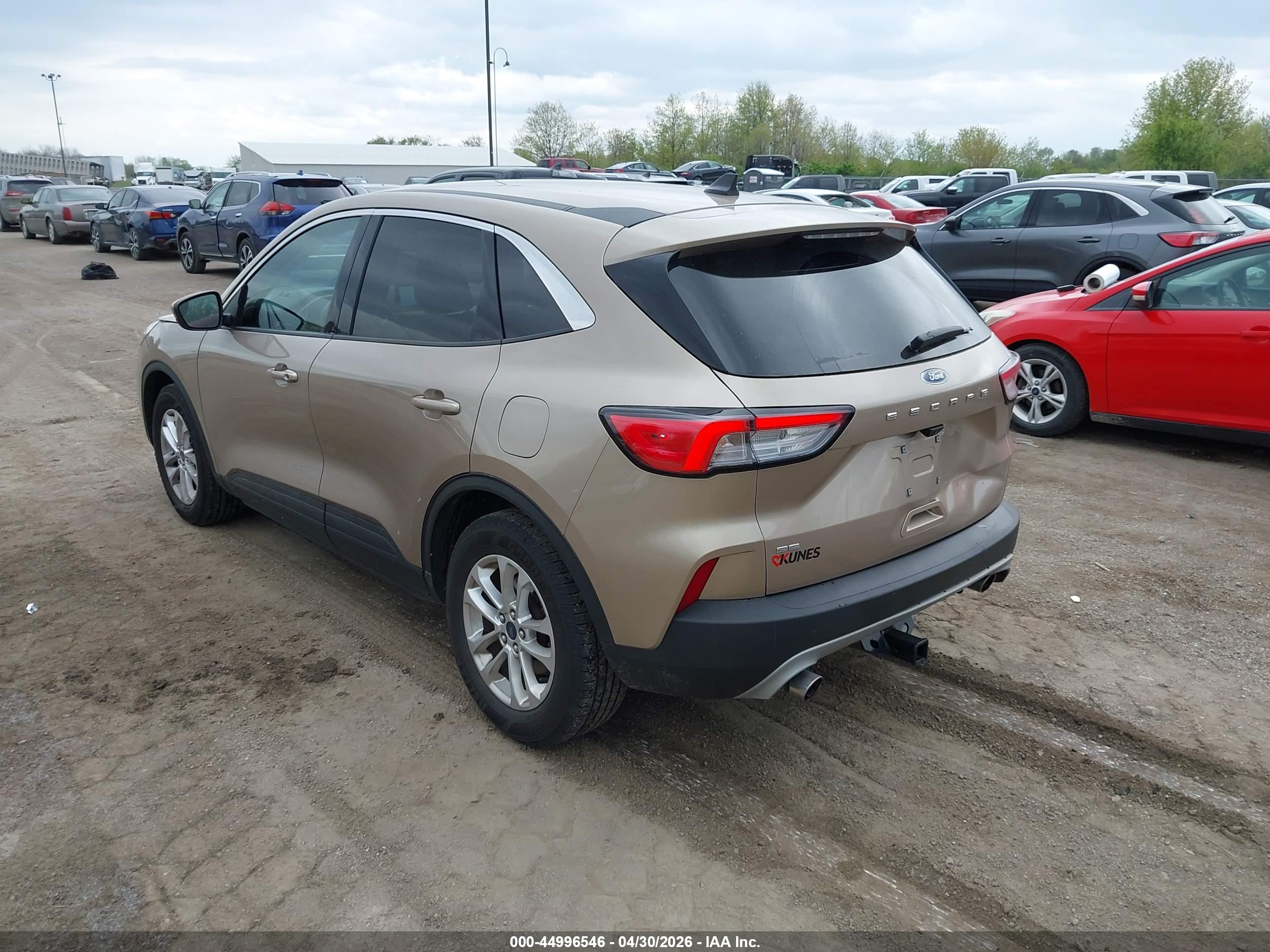 FORD ESCAPE image 3