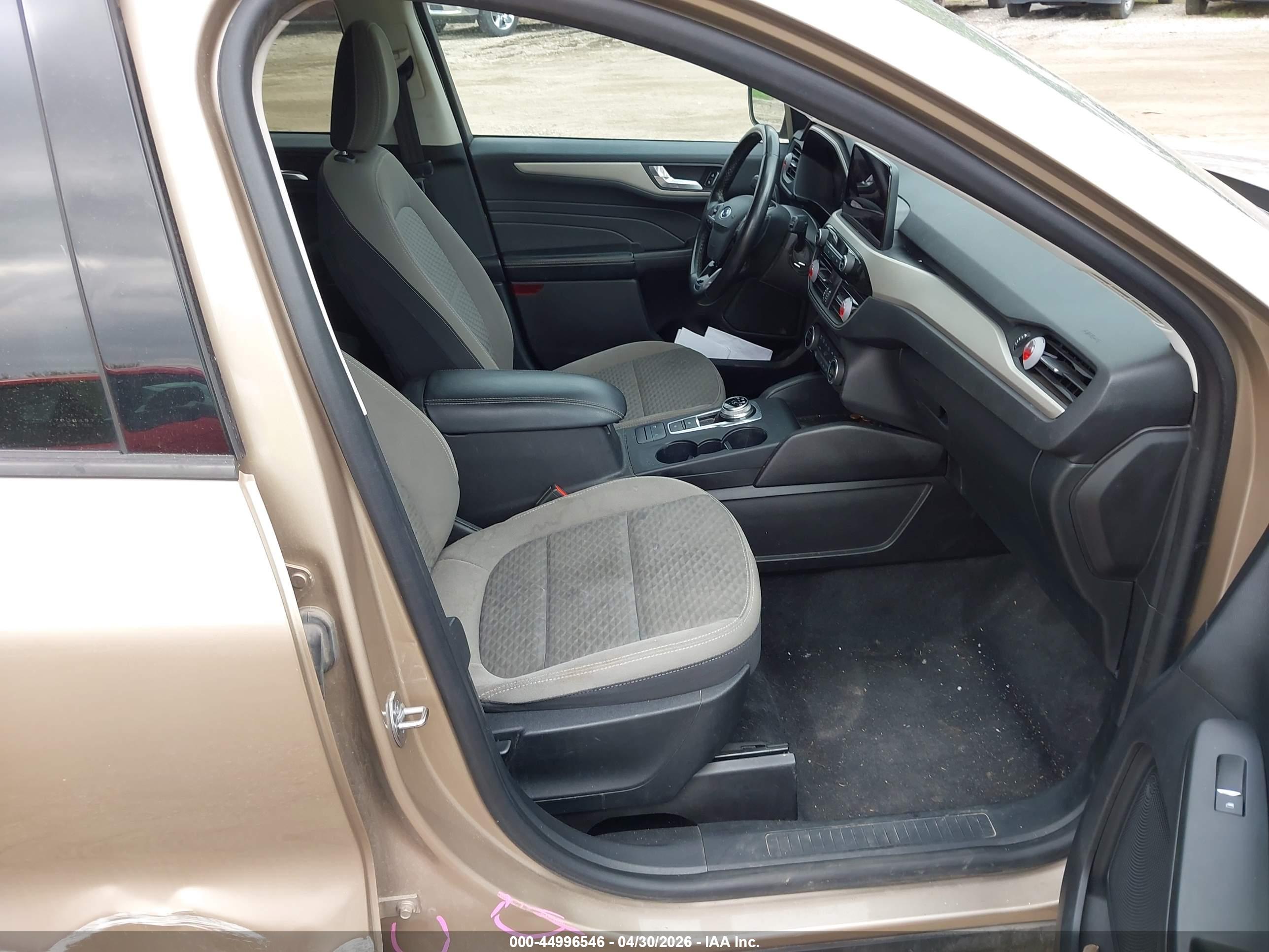 FORD ESCAPE image 5