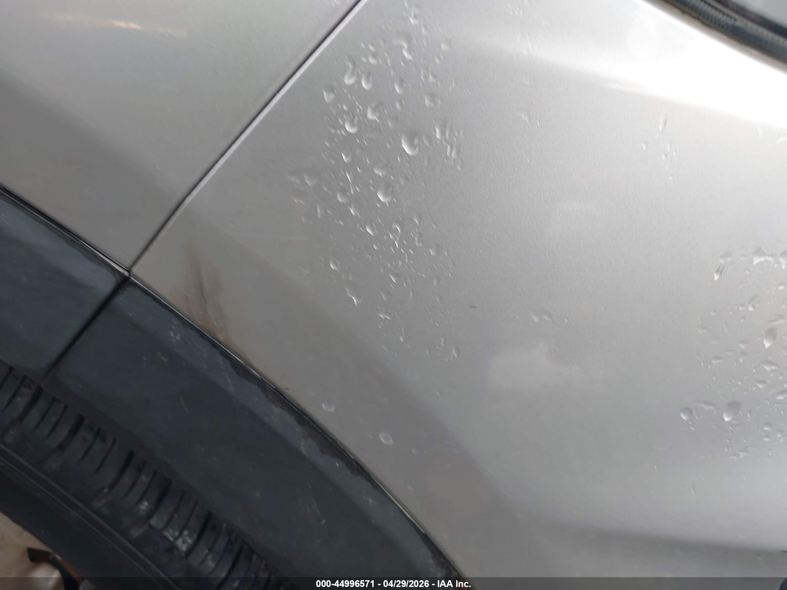 HYUNDAI TUCSON image 6