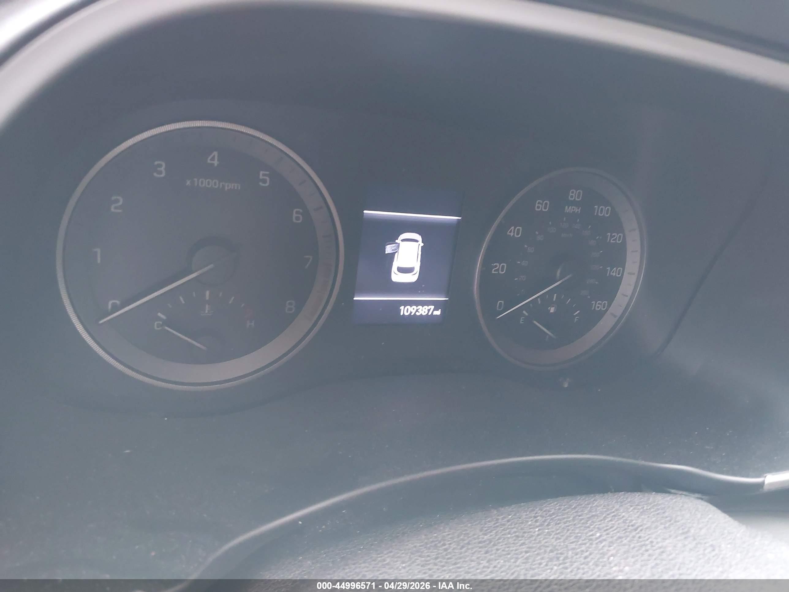 HYUNDAI TUCSON image 7