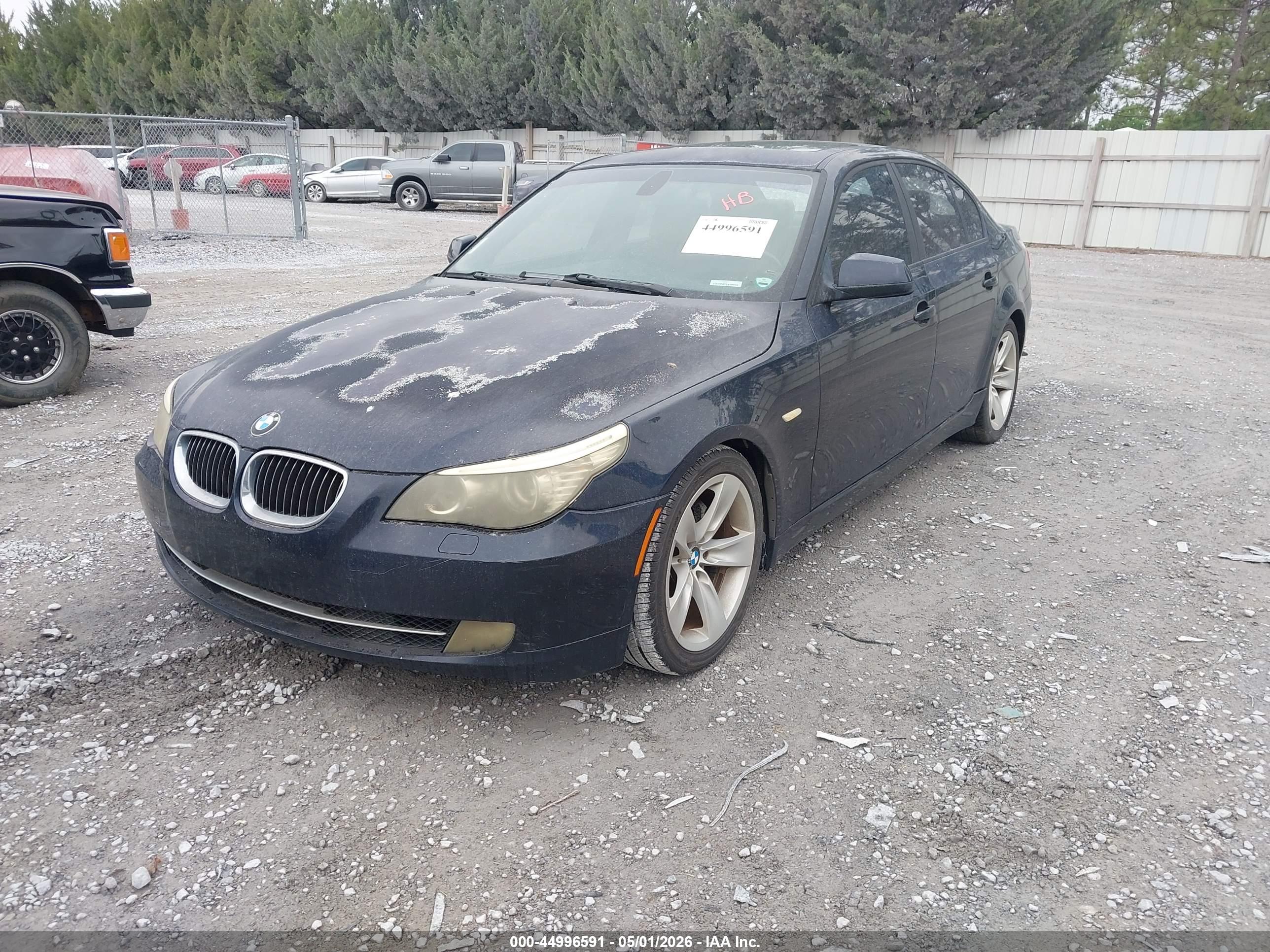 BMW 528I image 2