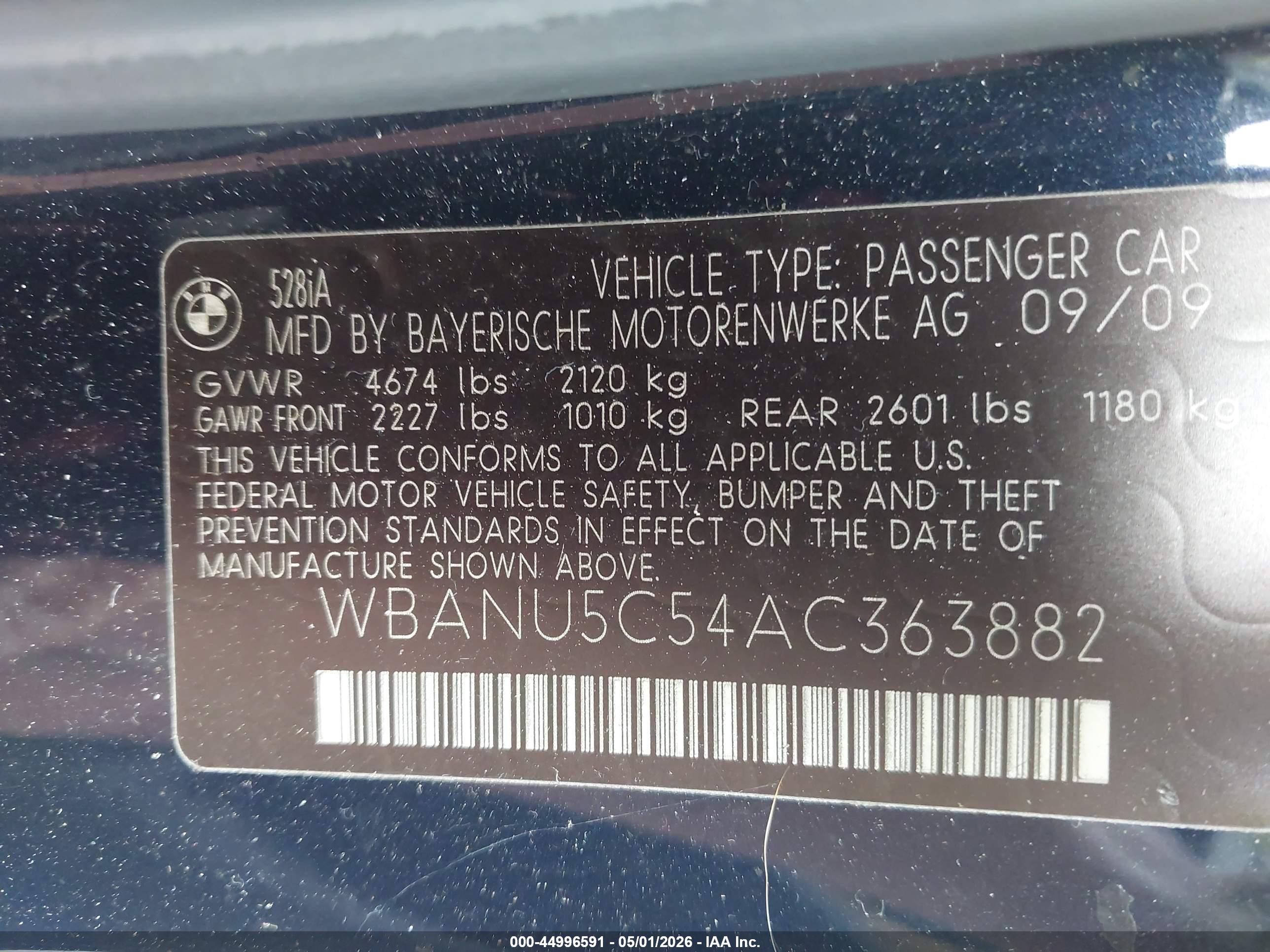 BMW 528I image 9