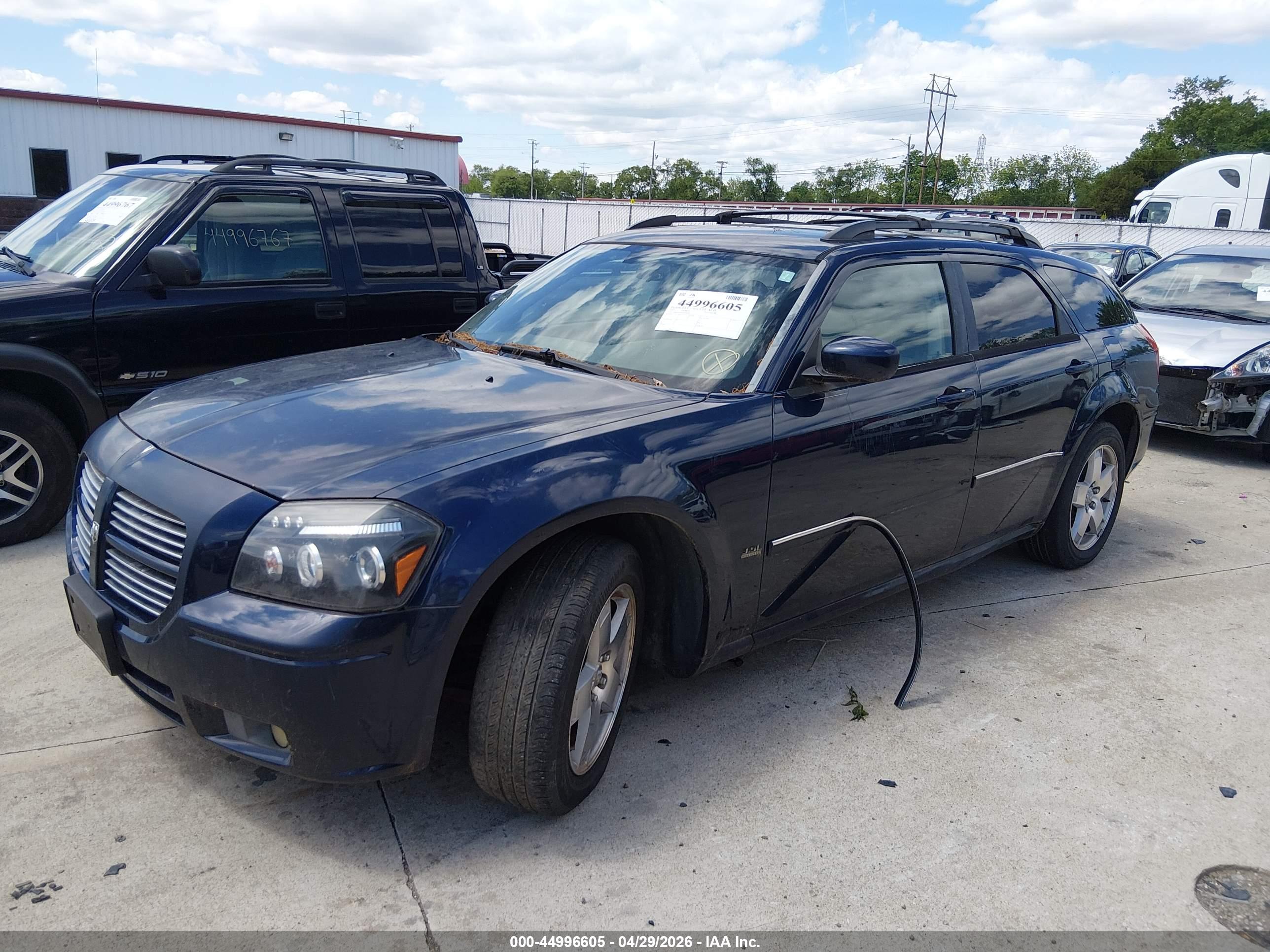 DODGE MAGNUM image 2