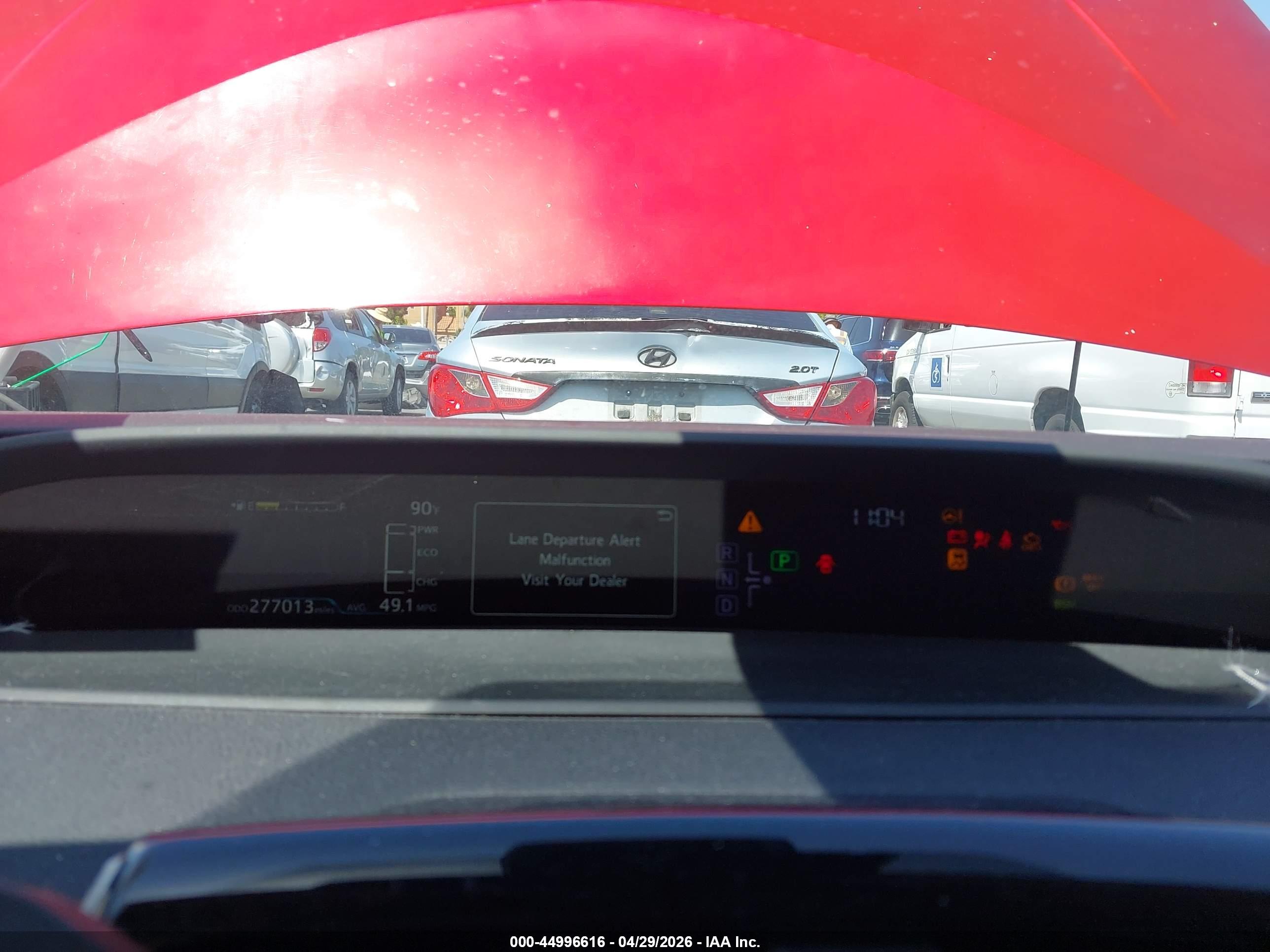 TOYOTA PRIUS image 7