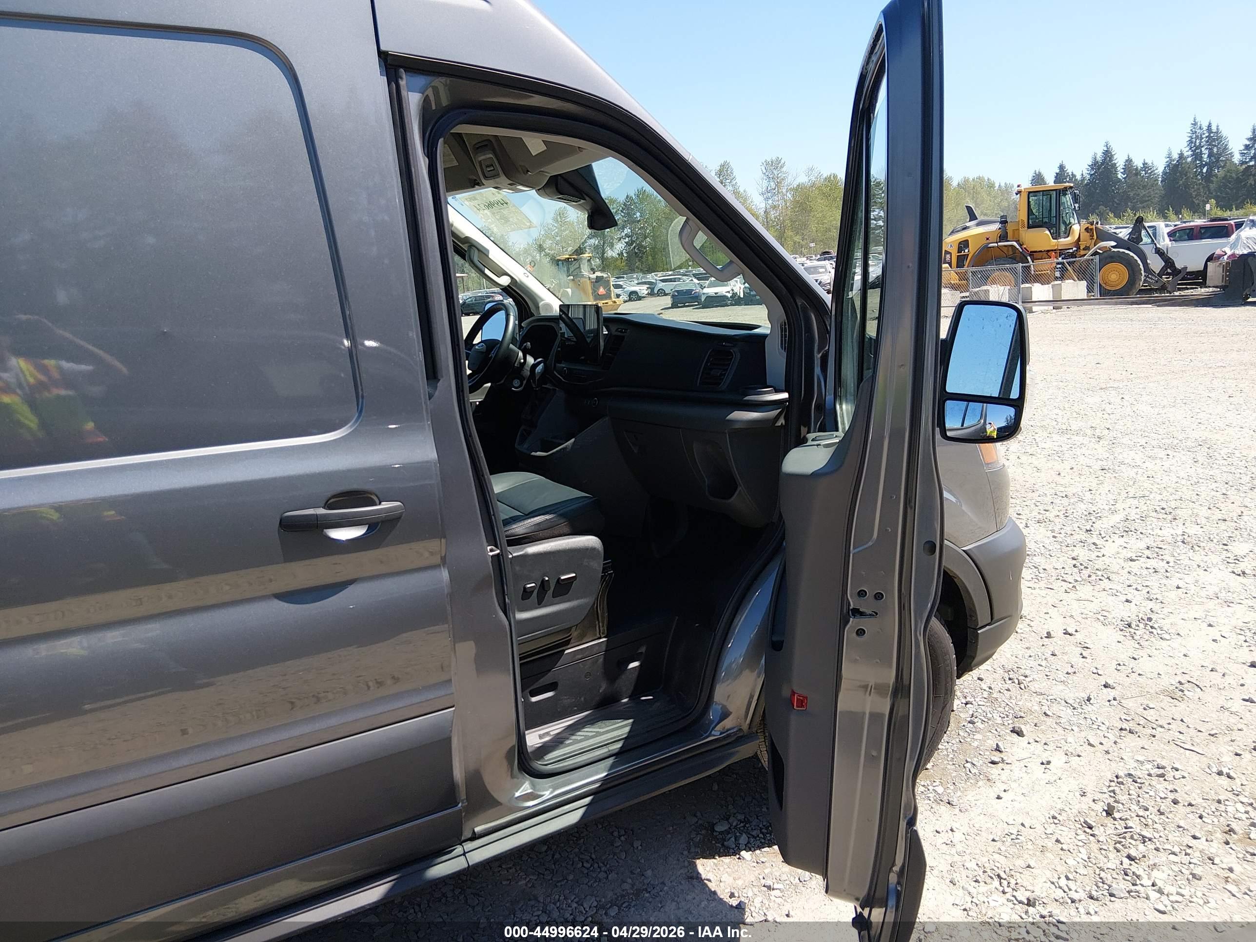 FORD TRANSIT-350 image 5