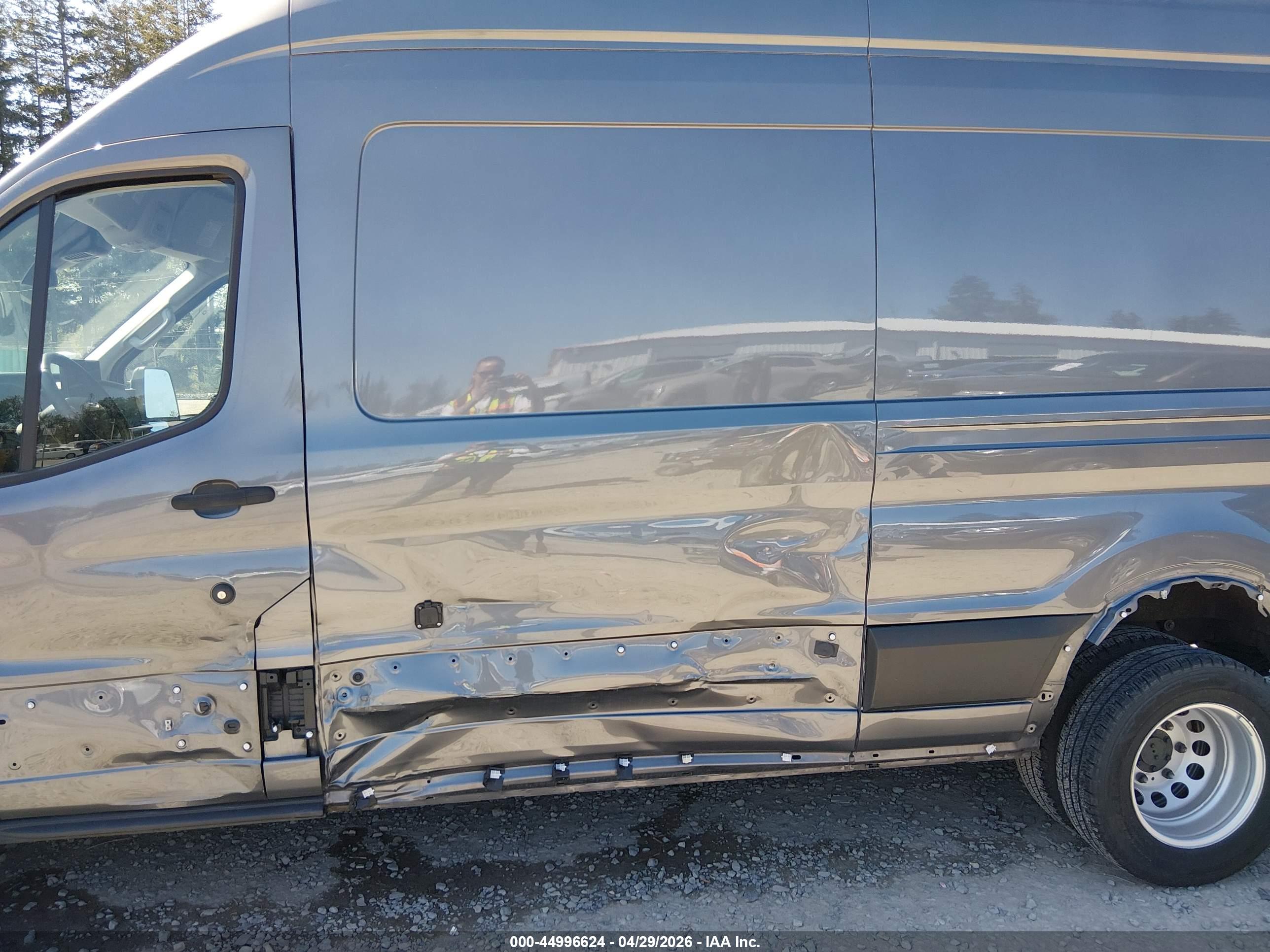 FORD TRANSIT-350 image 6