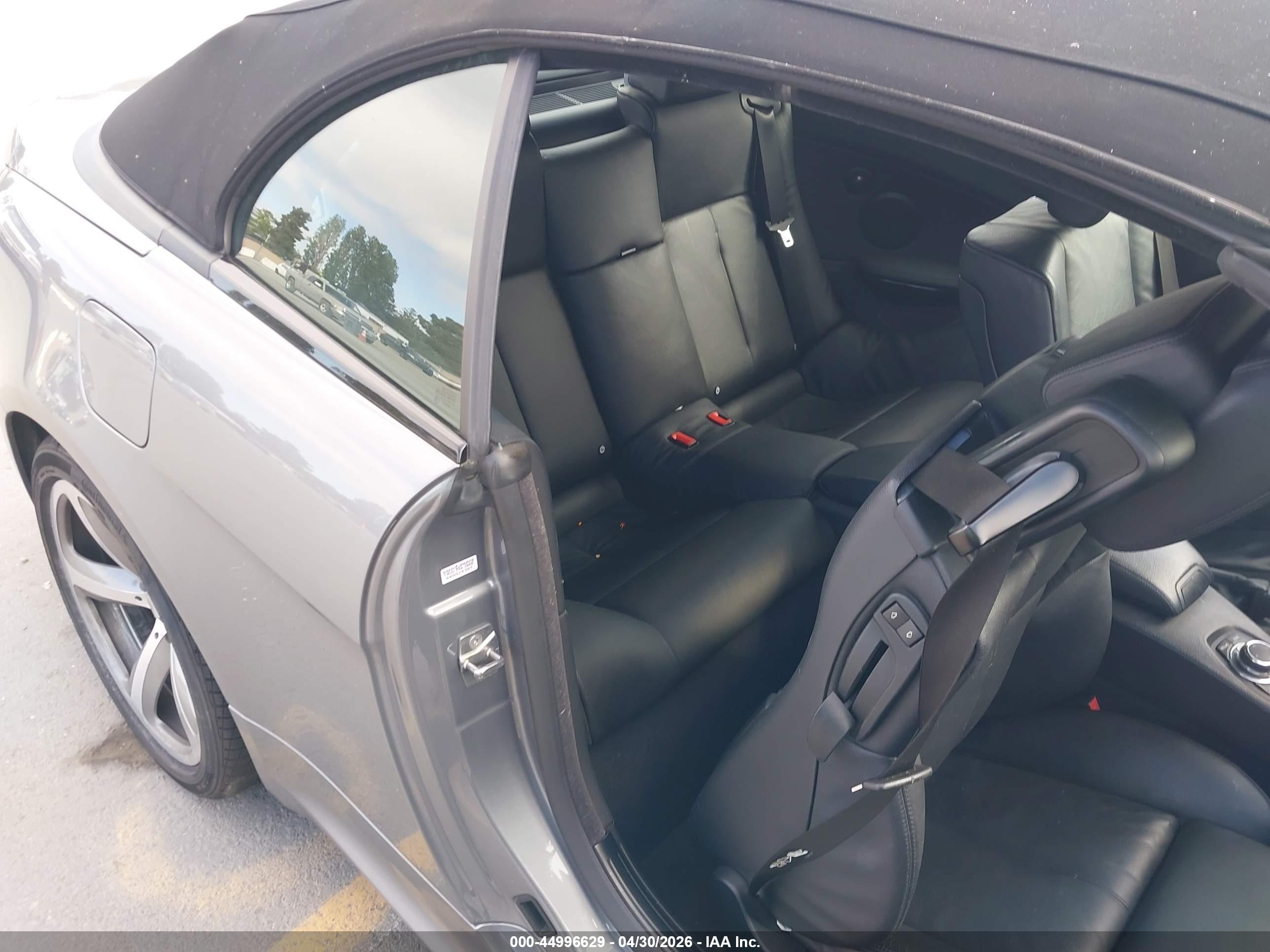 BMW 650I image 8