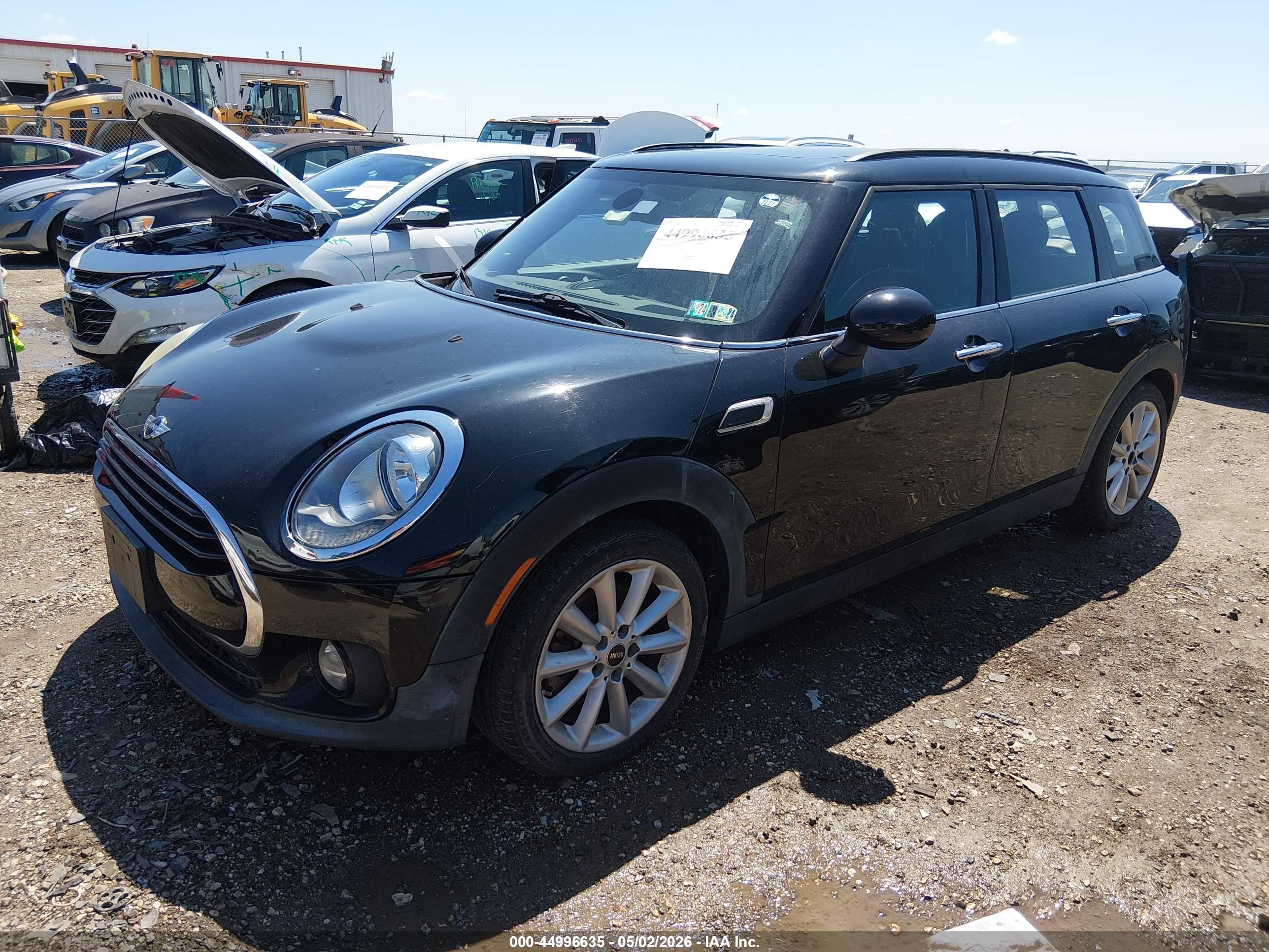 MINI CLUBMAN image 2