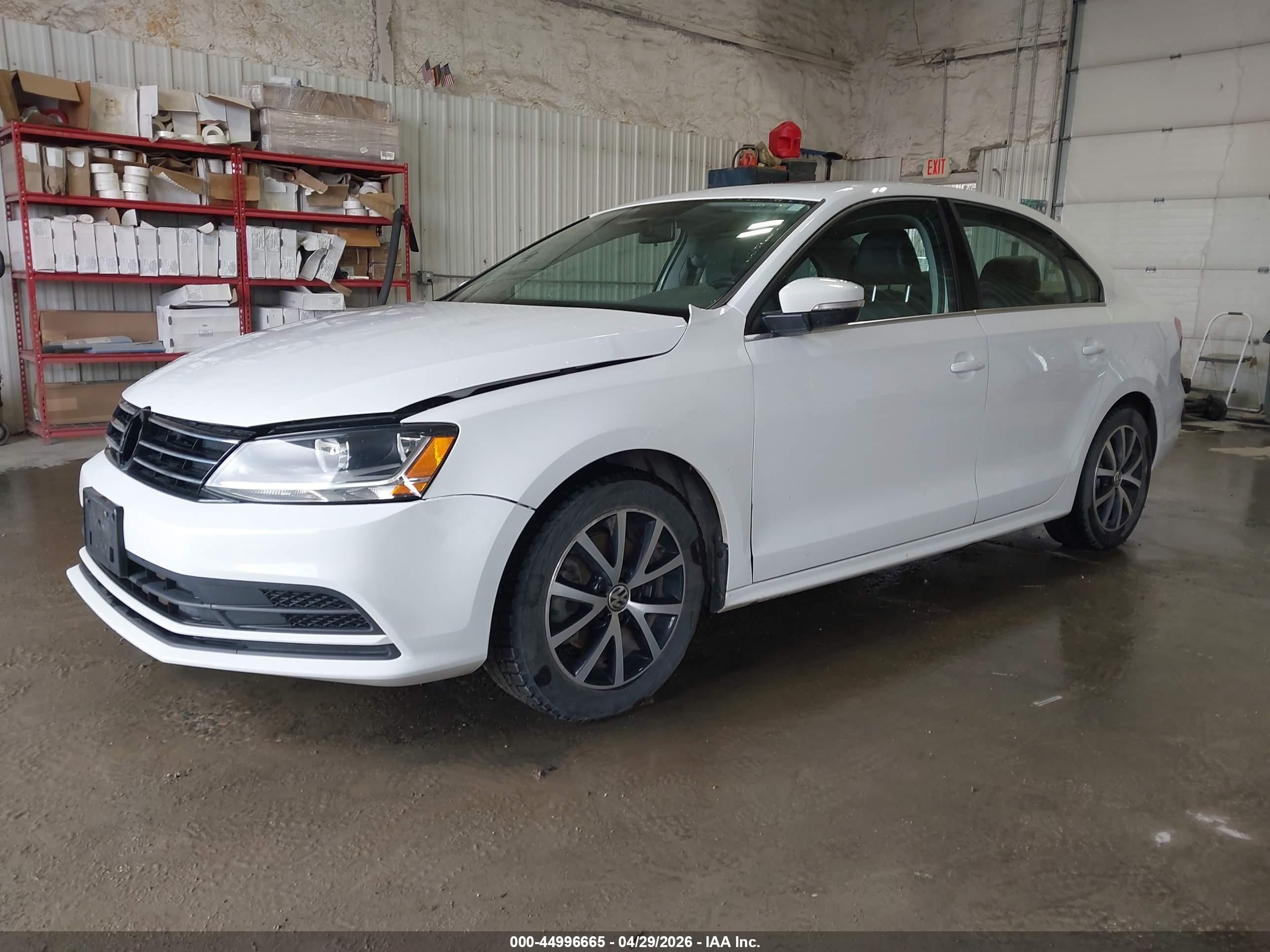 VOLKSWAGEN JETTA image 2