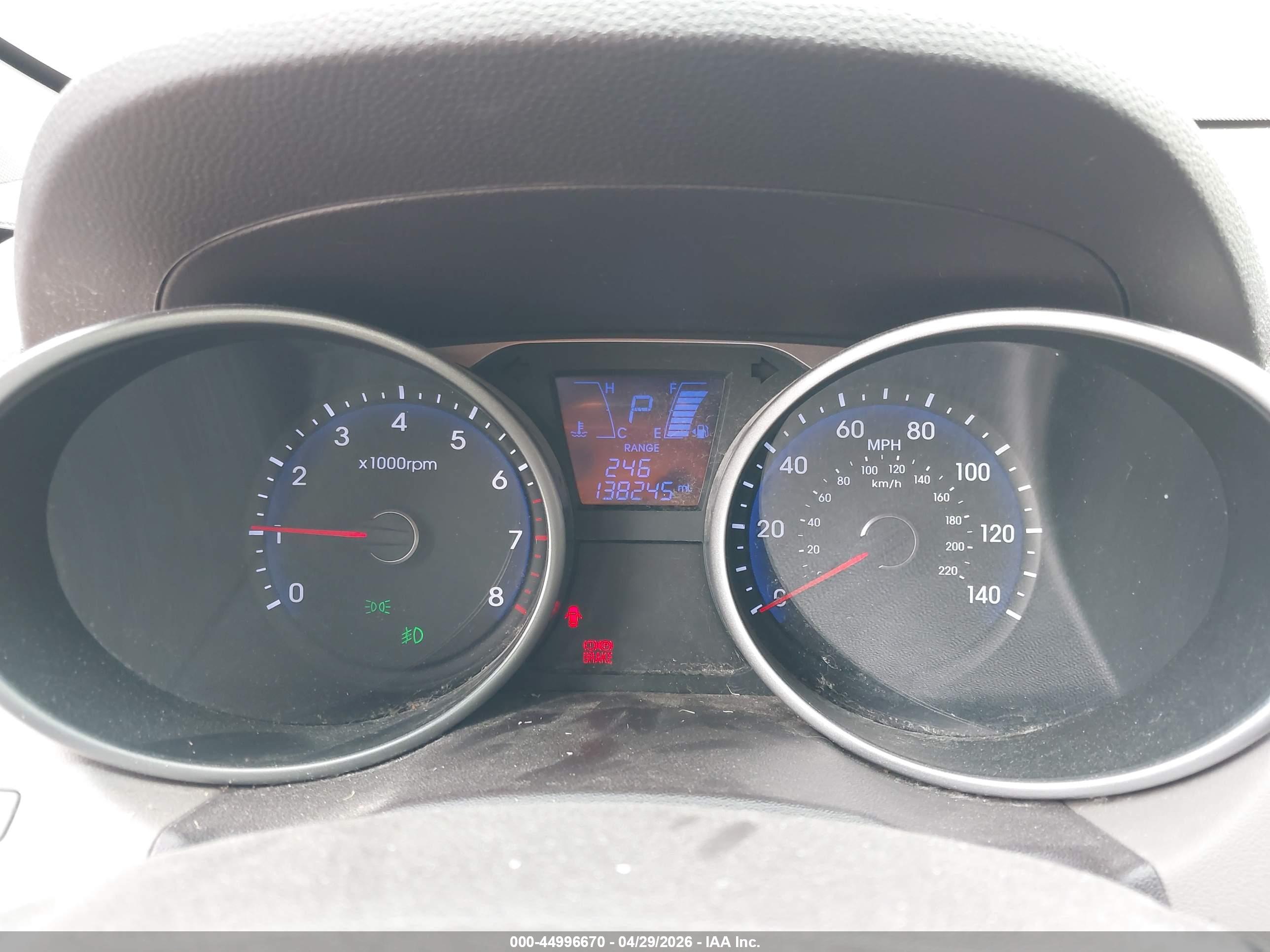 HYUNDAI TUCSON image 7