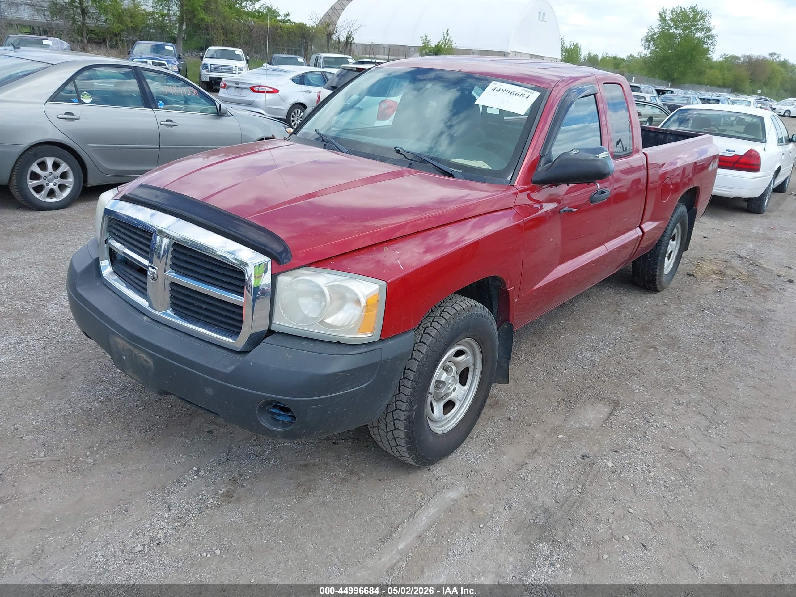 DODGE DAKOTA image 2