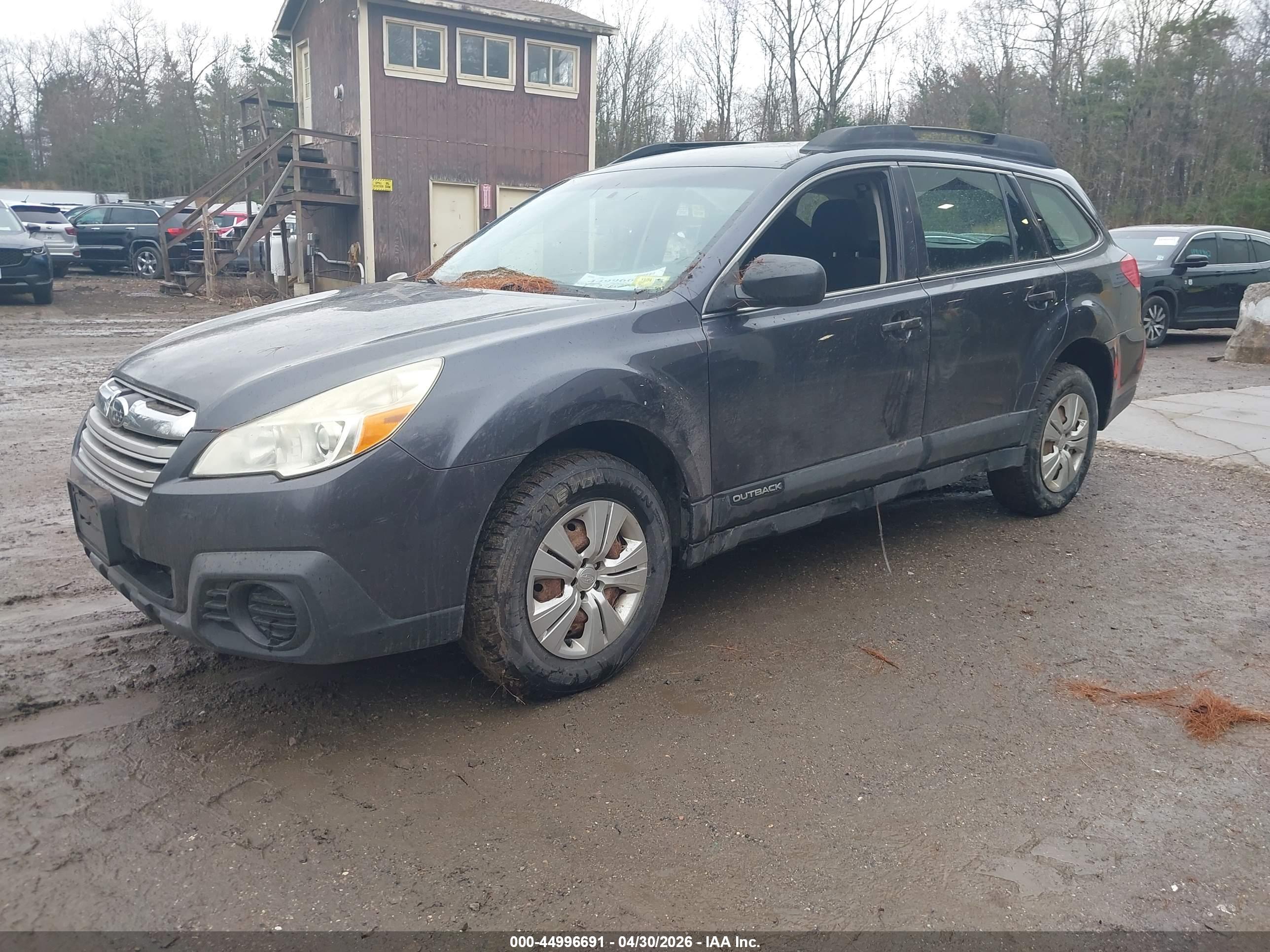 SUBARU OUTBACK image 2