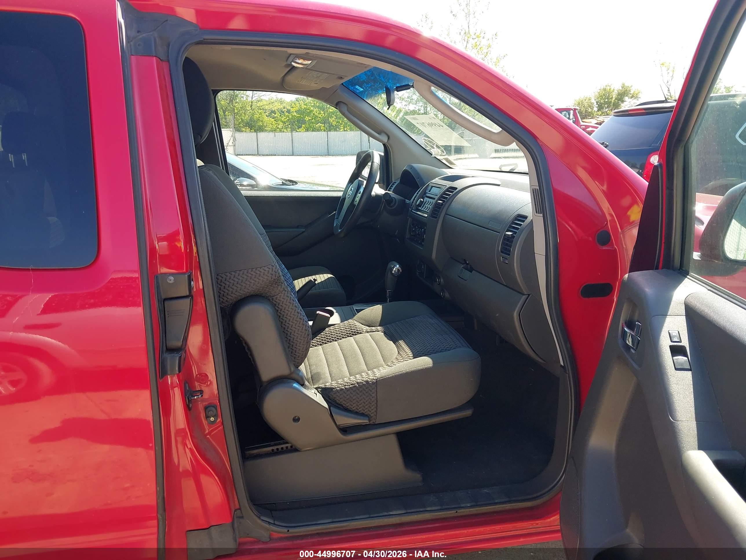 NISSAN FRONTIER image 5