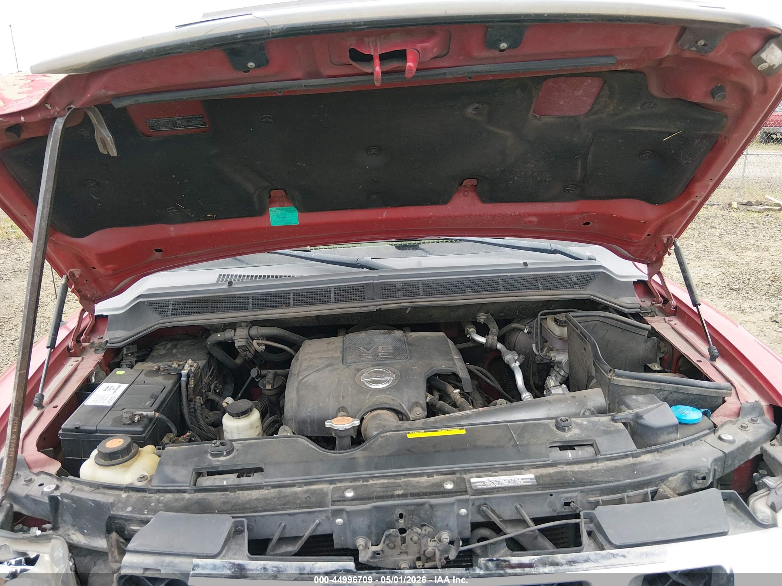 NISSAN TITAN image 10