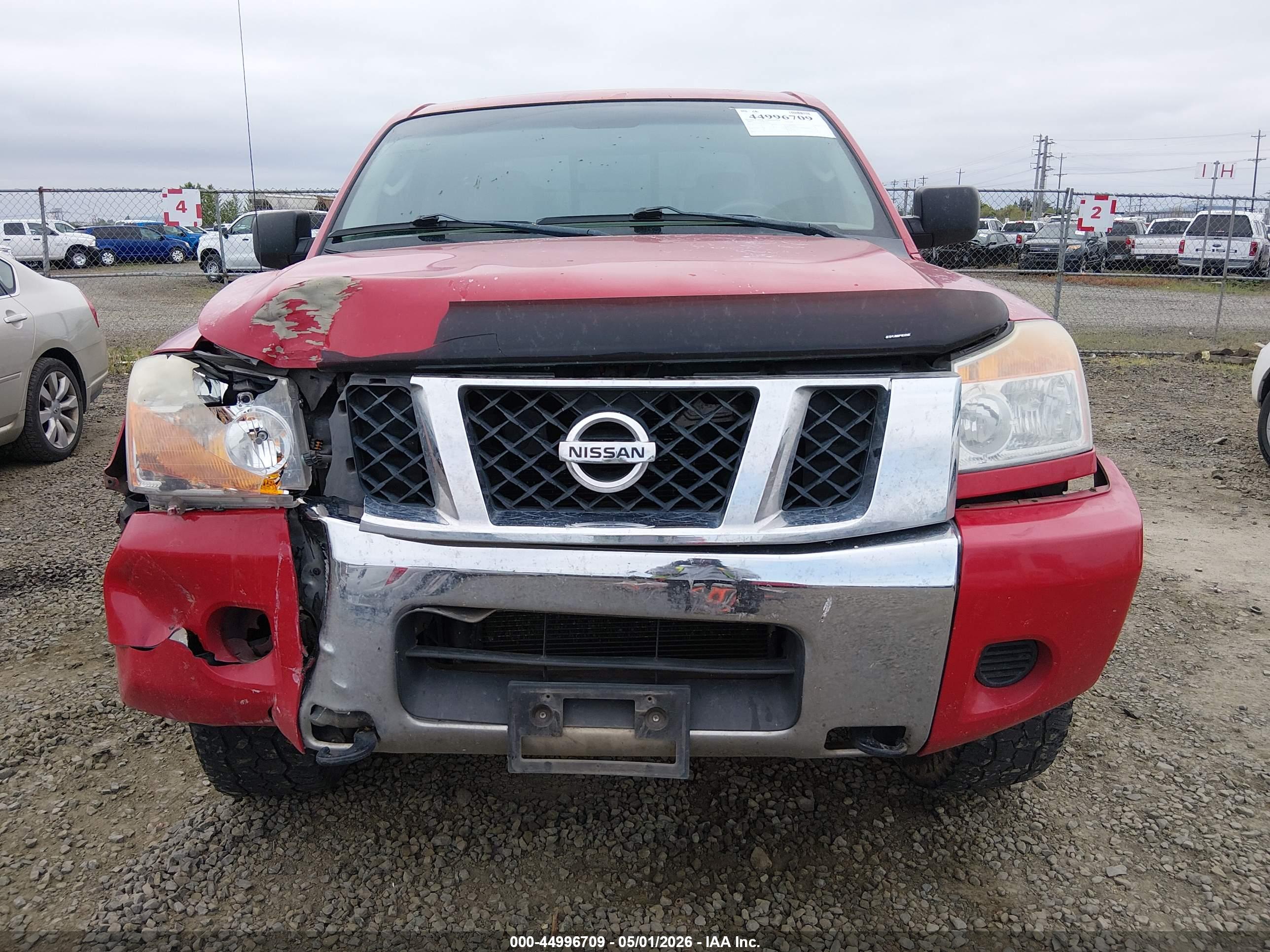 NISSAN TITAN image 6