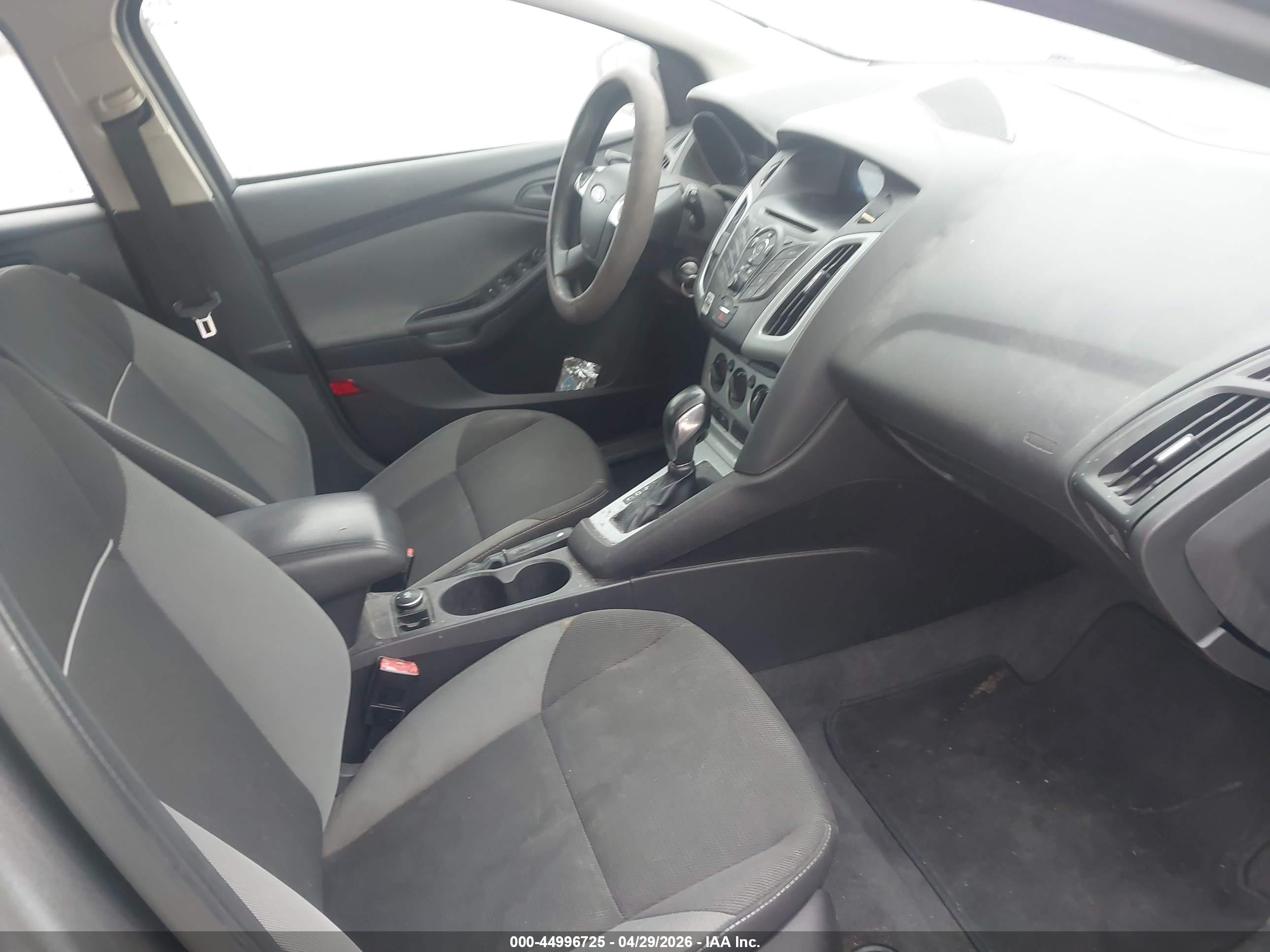 FORD FOCUS image 5