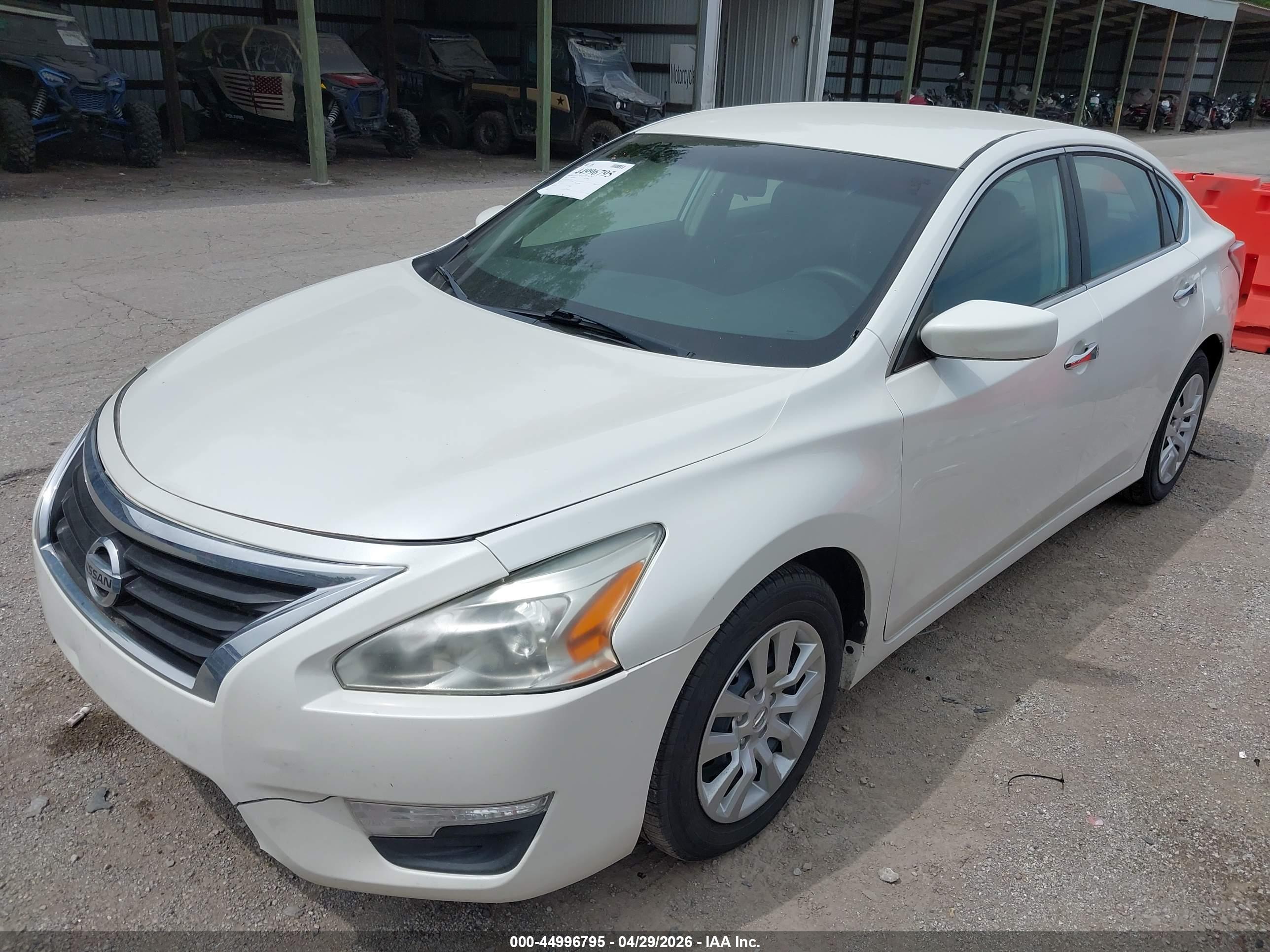 NISSAN ALTIMA image 2