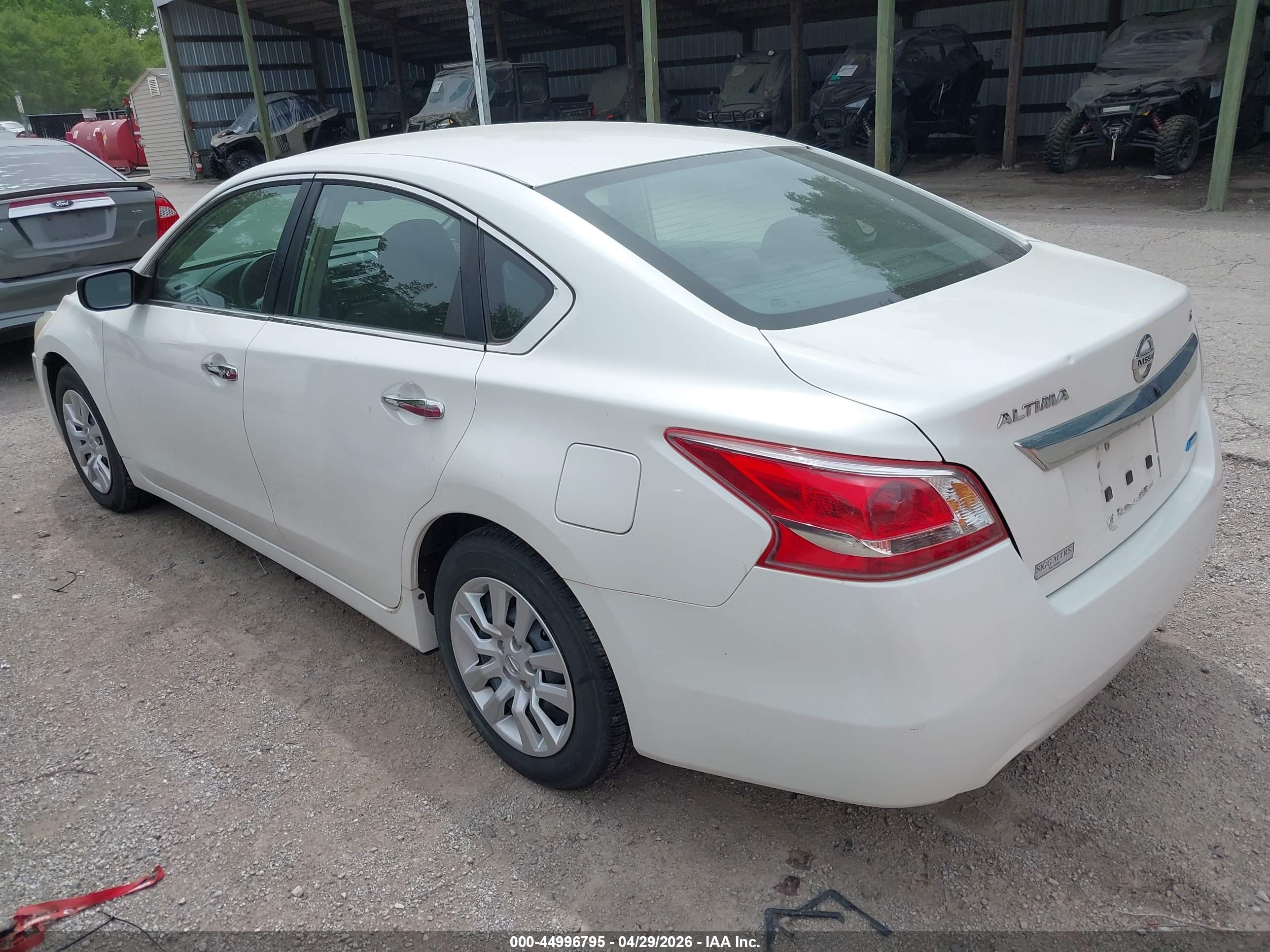 NISSAN ALTIMA image 3