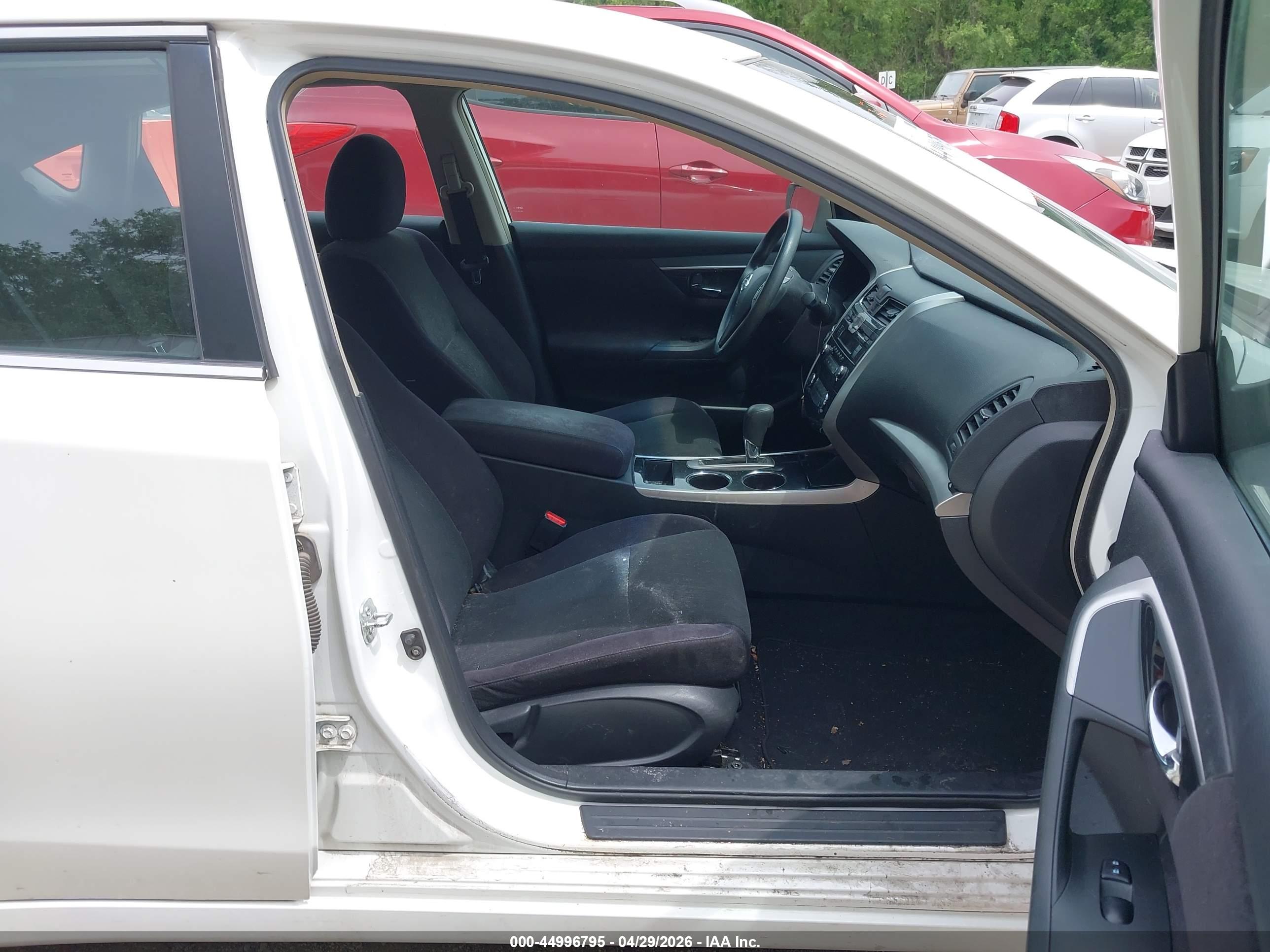 NISSAN ALTIMA image 5