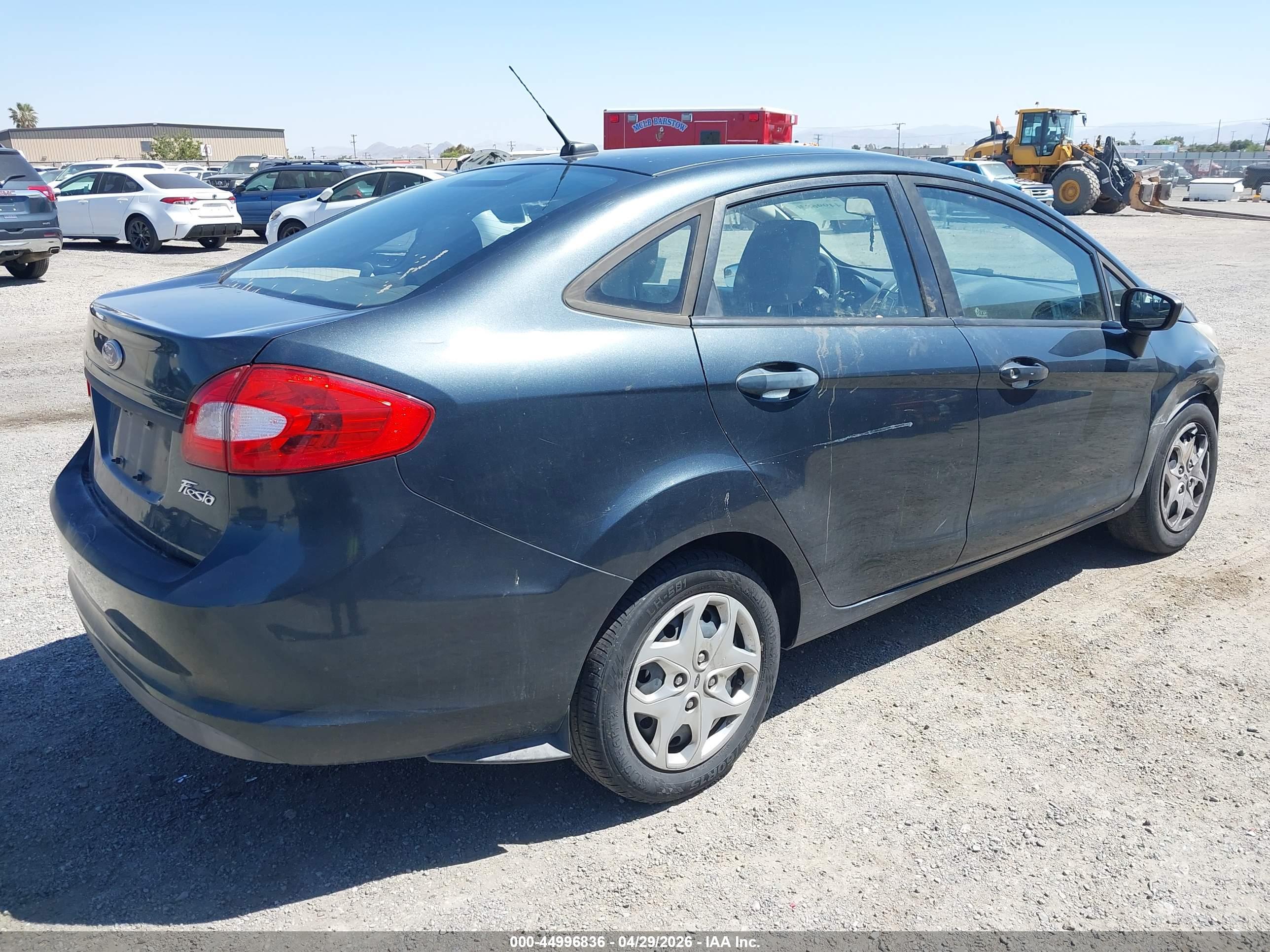 FORD FIESTA image 4