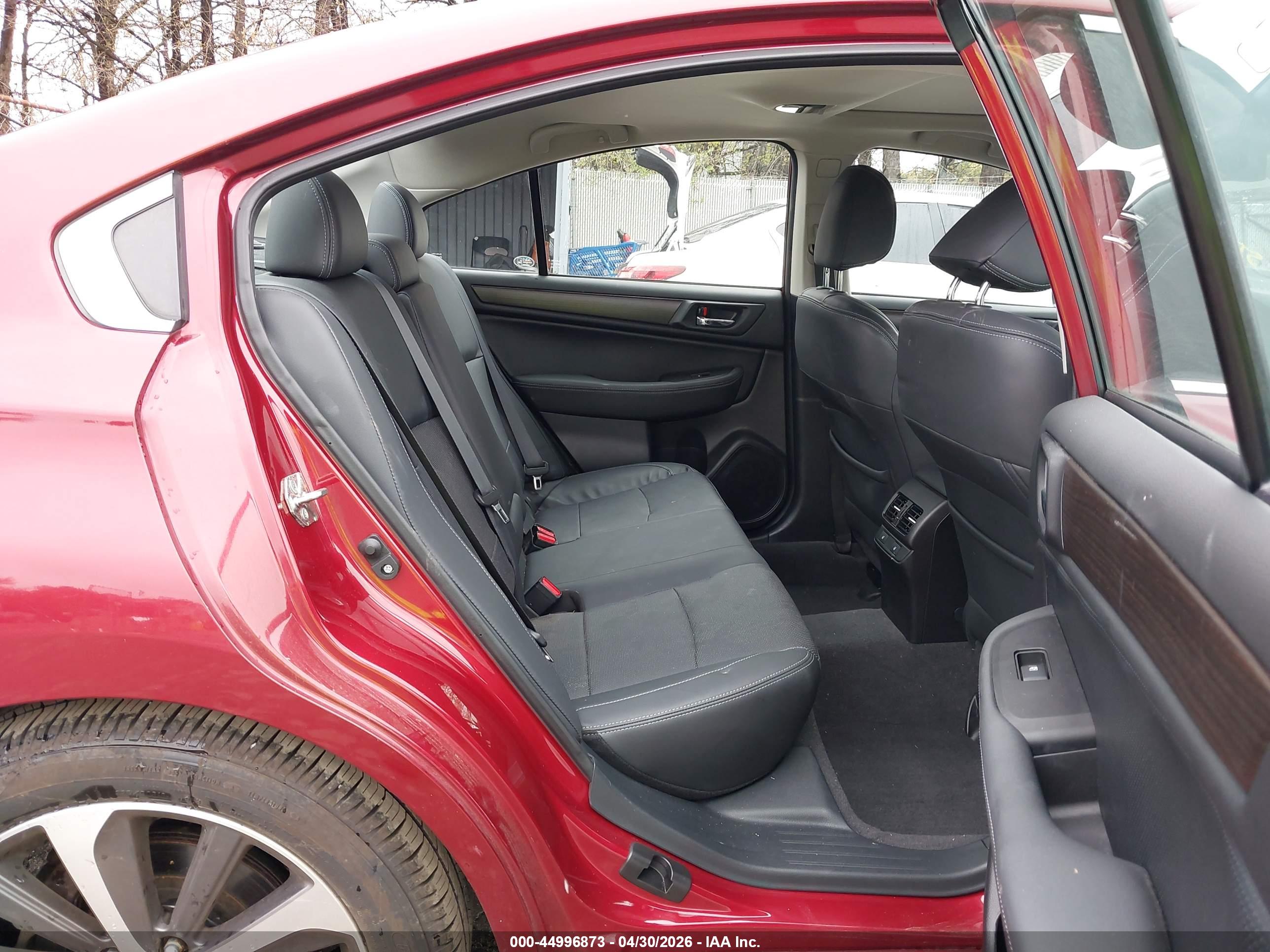 SUBARU LEGACY image 8