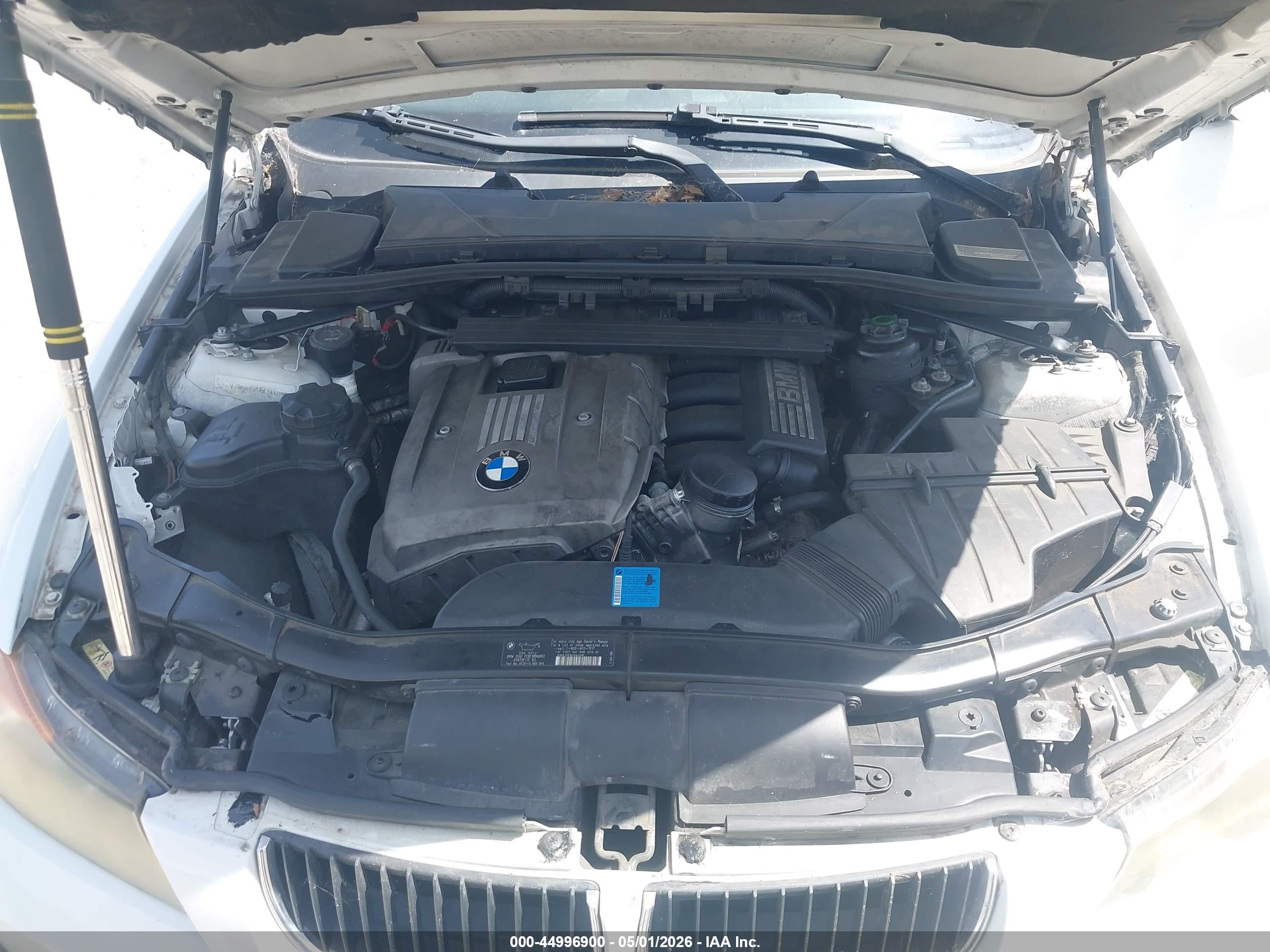 BMW 325I image 10