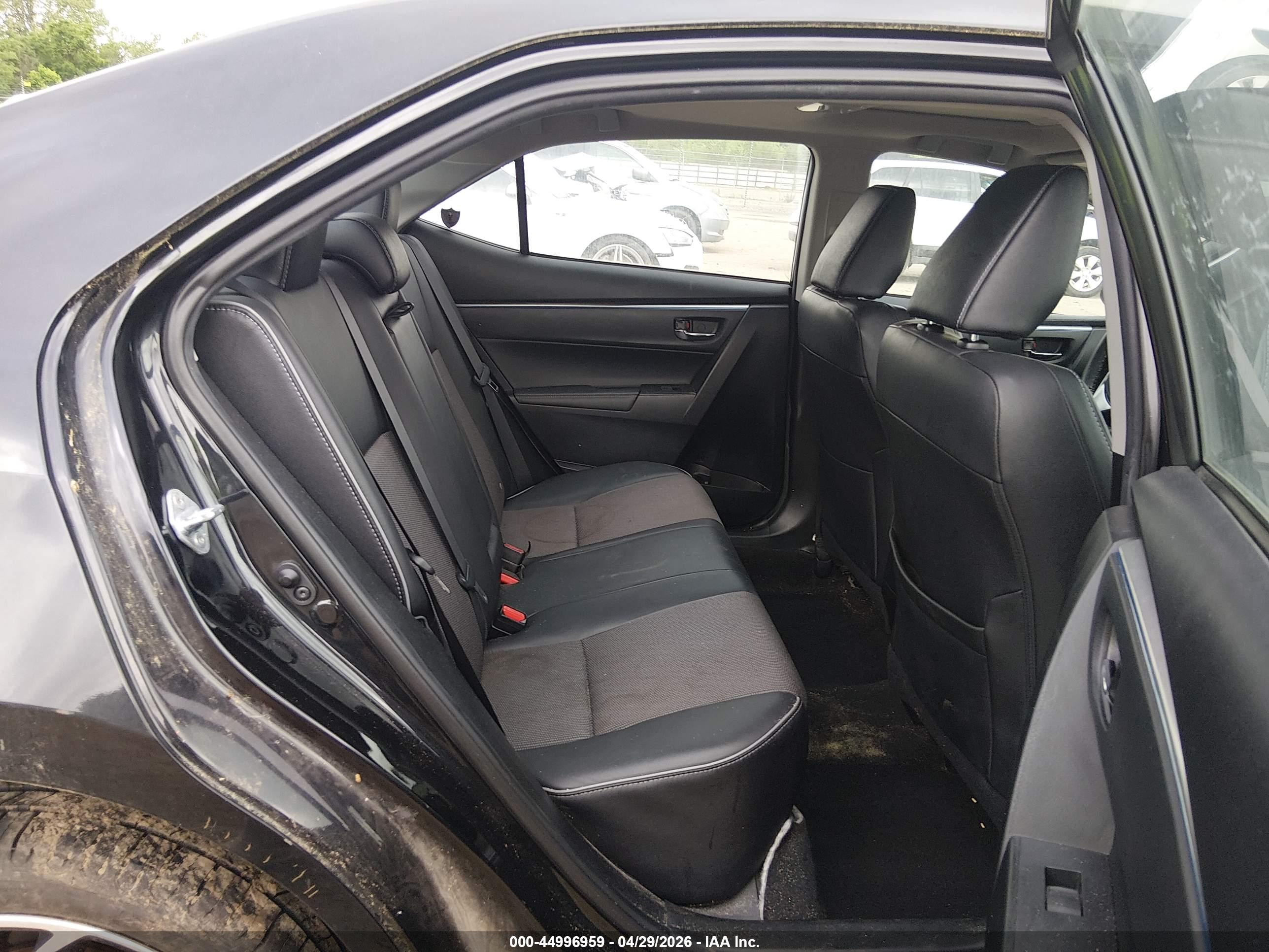 TOYOTA COROLLA image 8