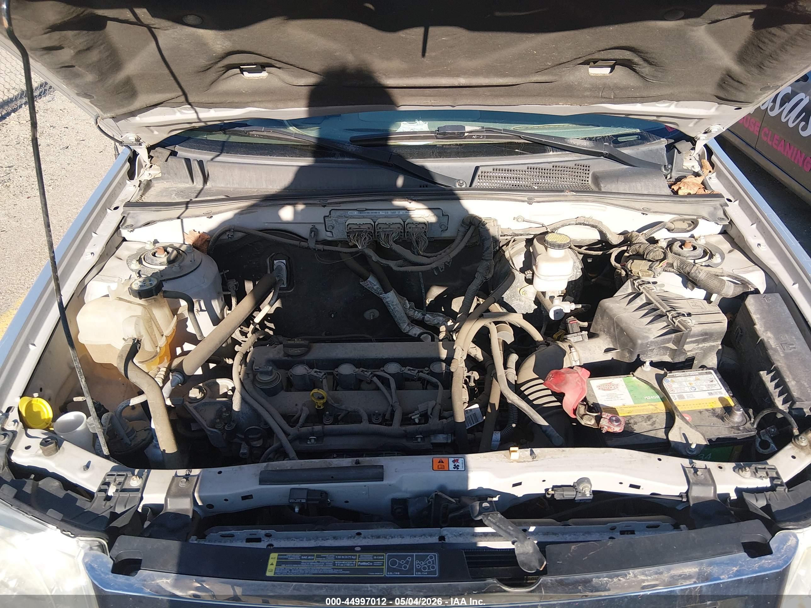 FORD ESCAPE image 10