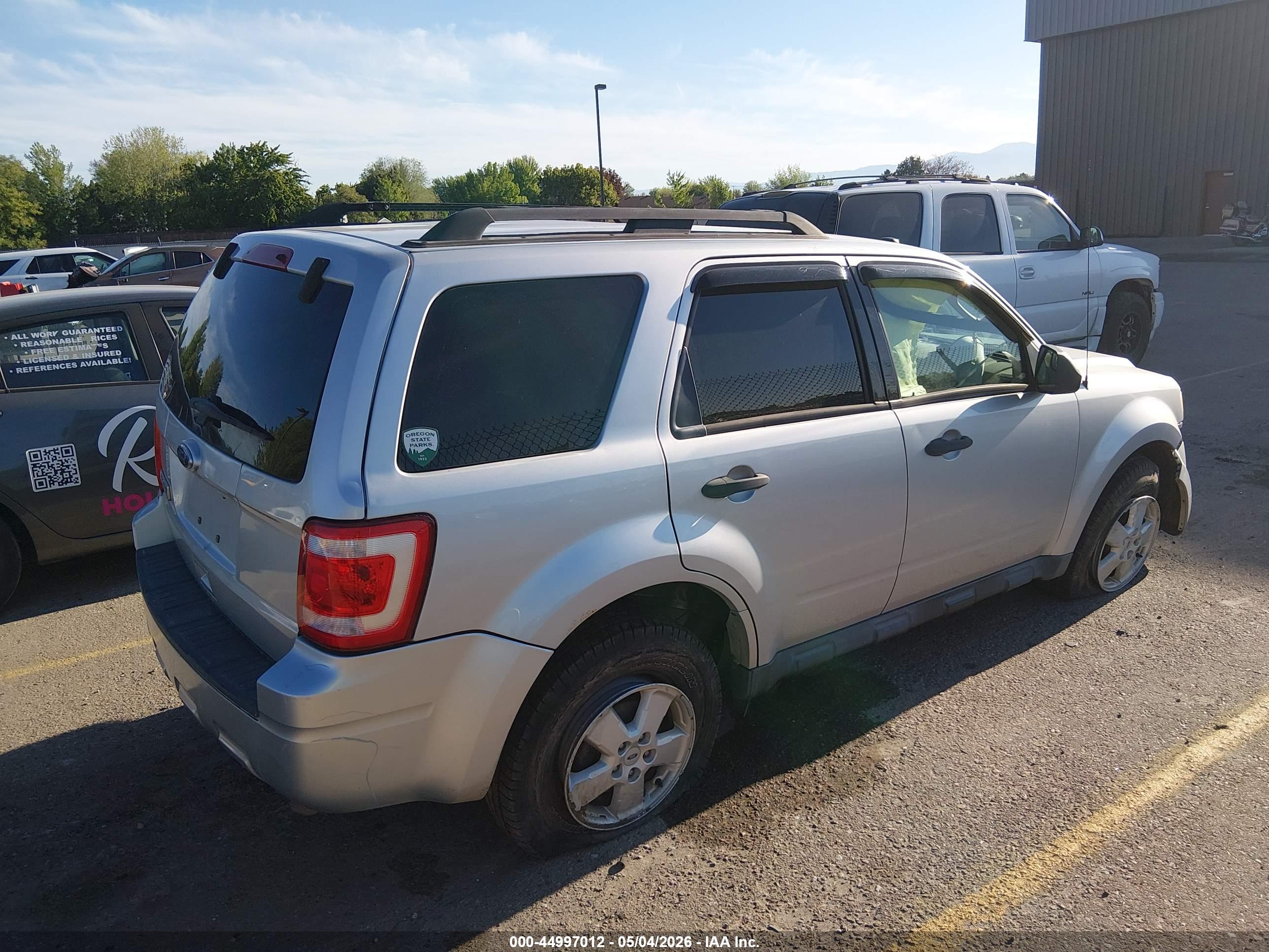 FORD ESCAPE image 4