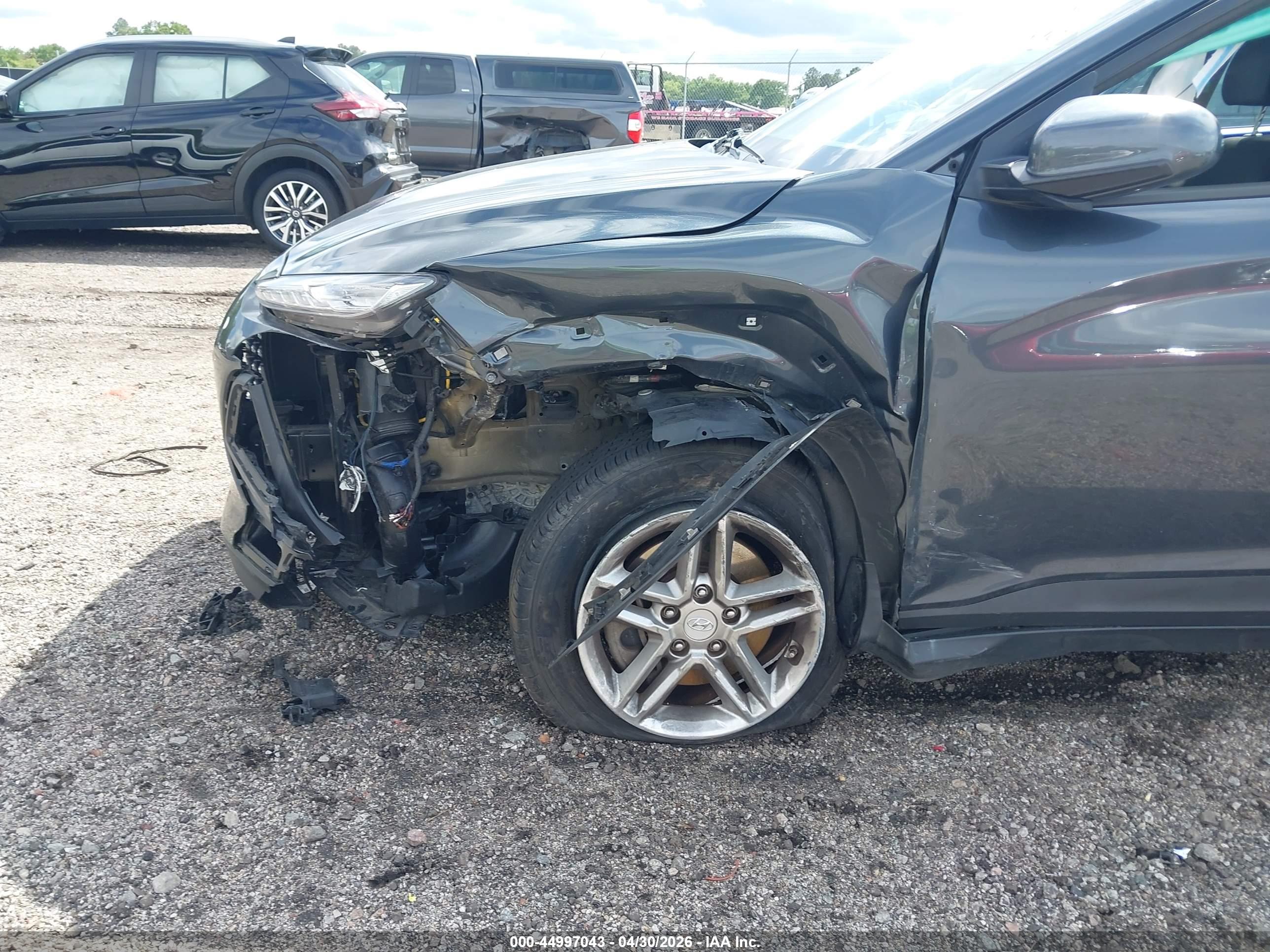 HYUNDAI KONA image 6
