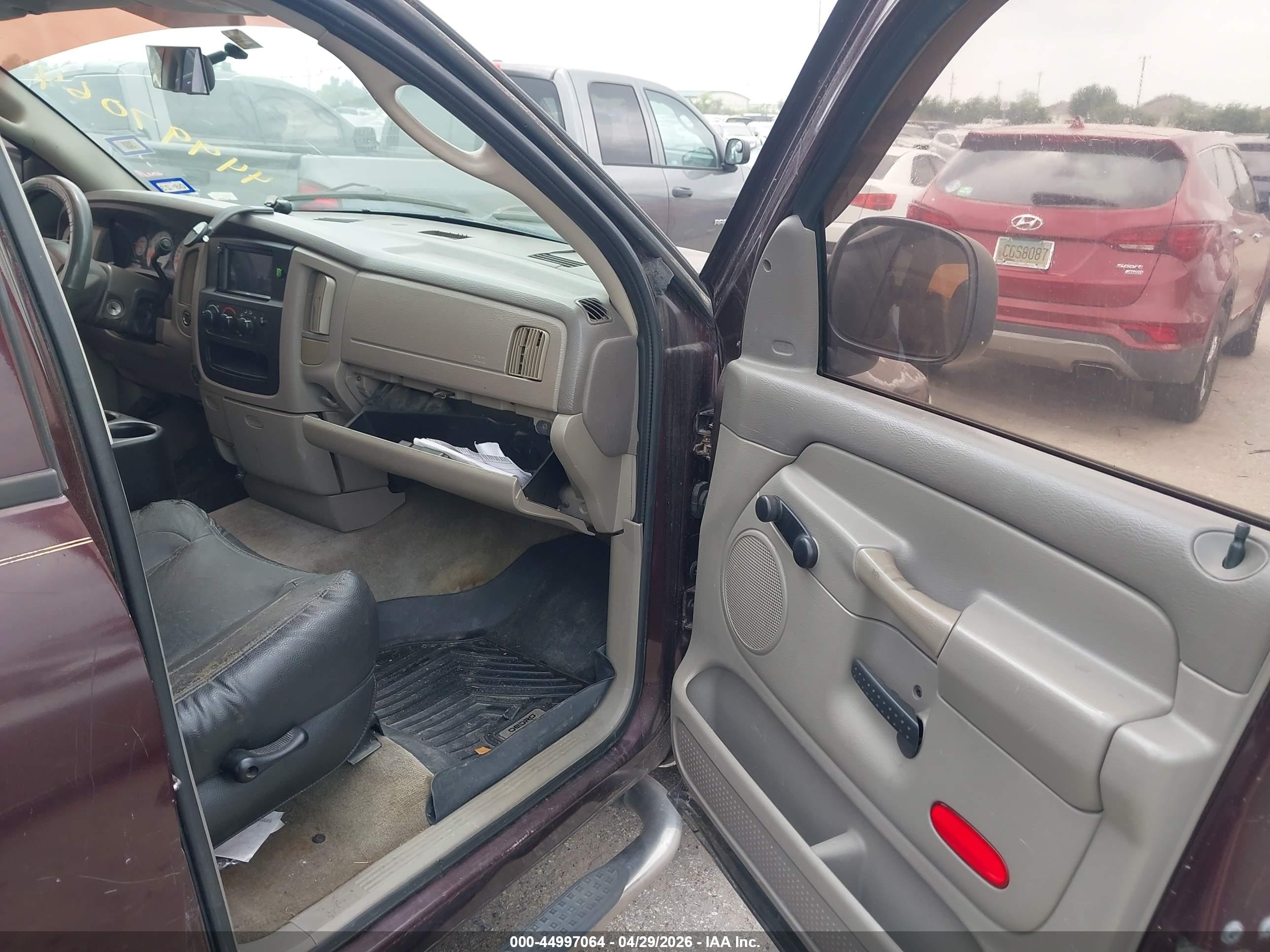 DODGE RAM image 5