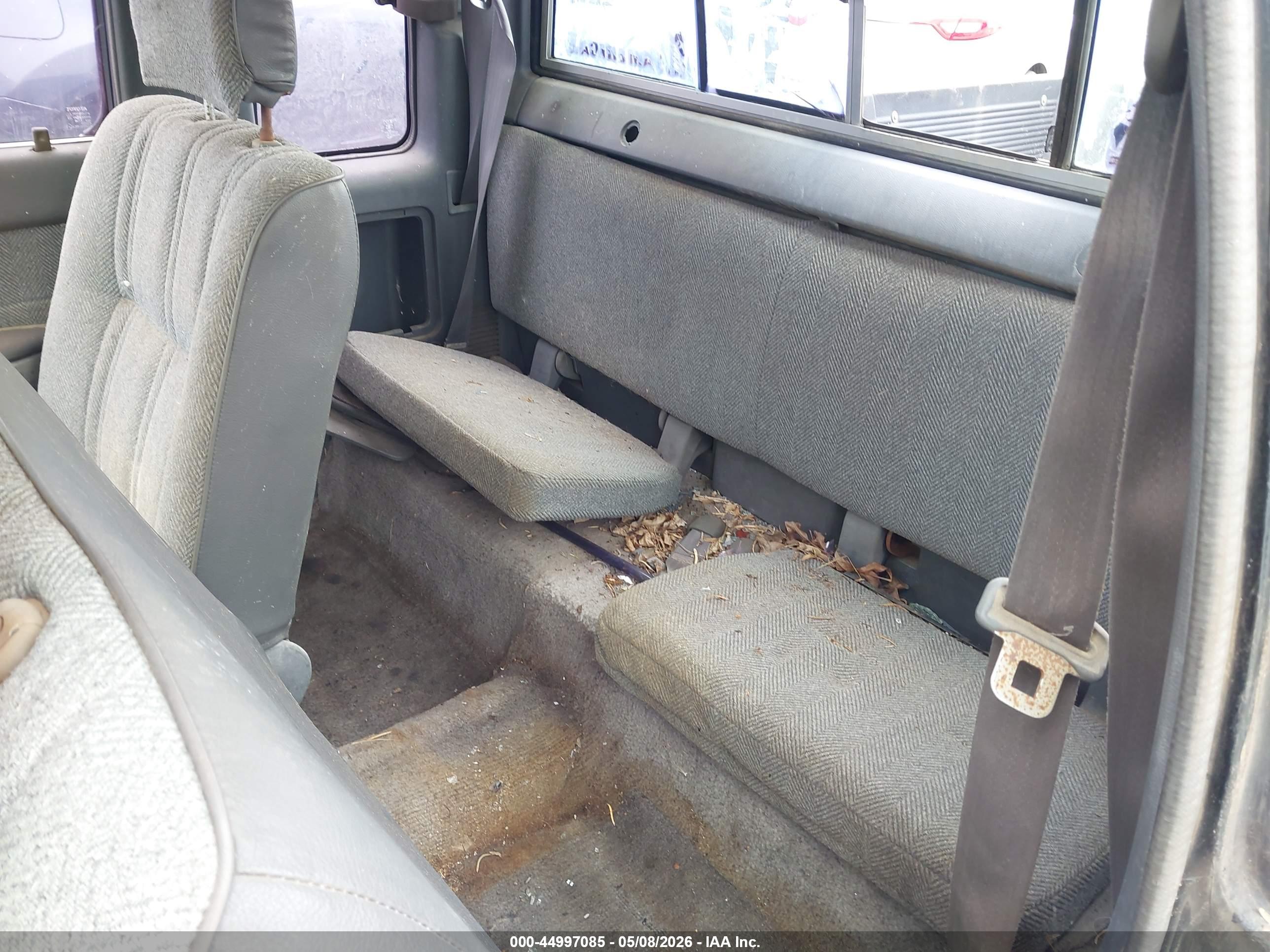 TOYOTA PICKUP image 8